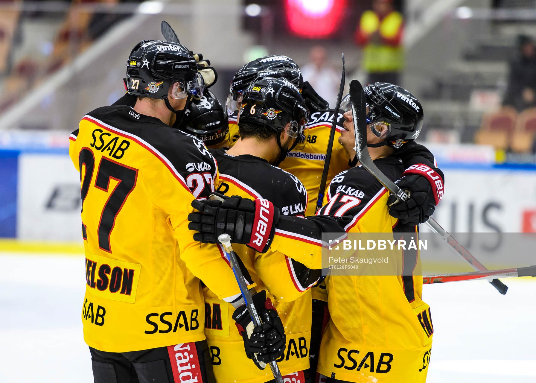 Luleås Craig Schira jublar