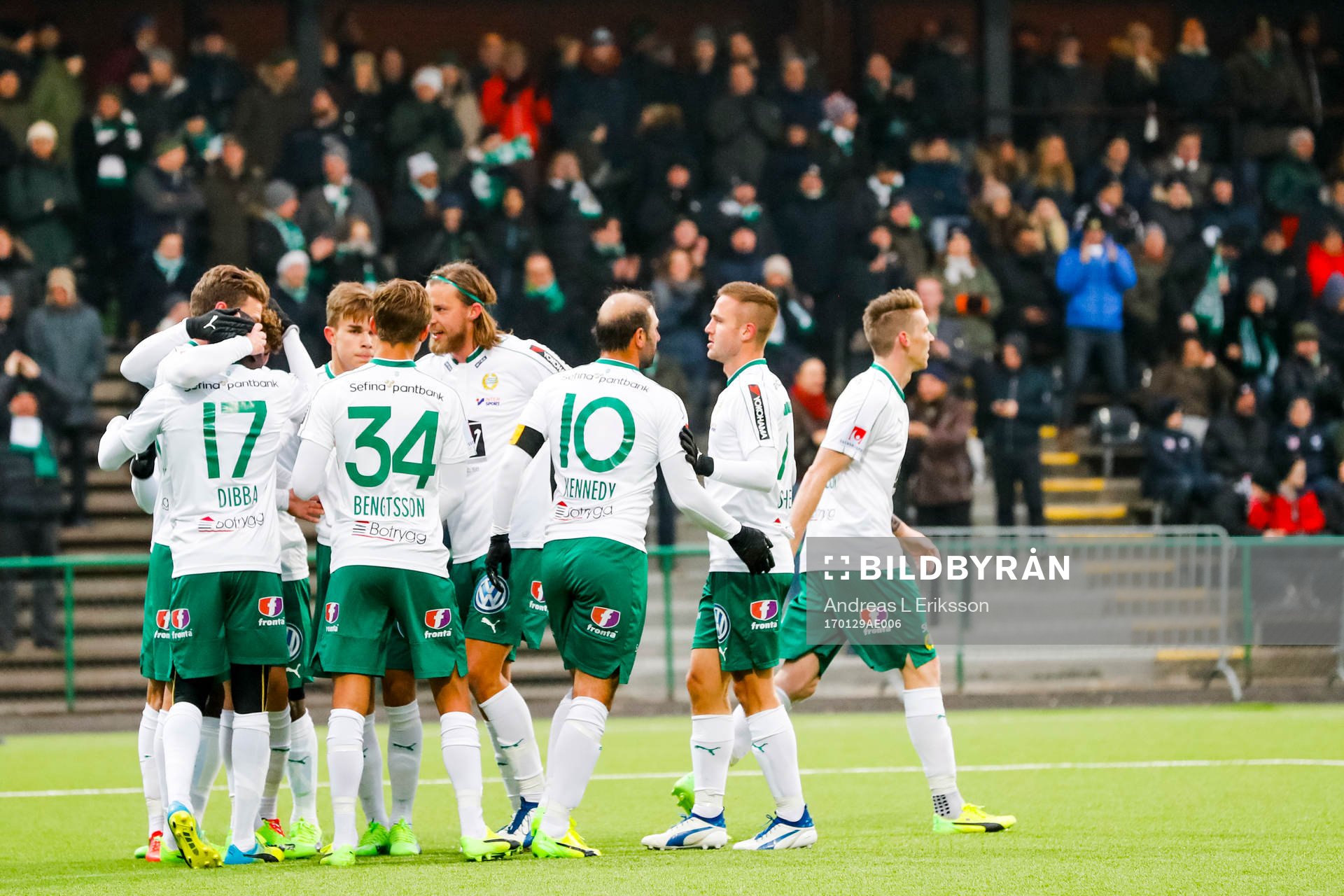 Hammarbys spelare jublar