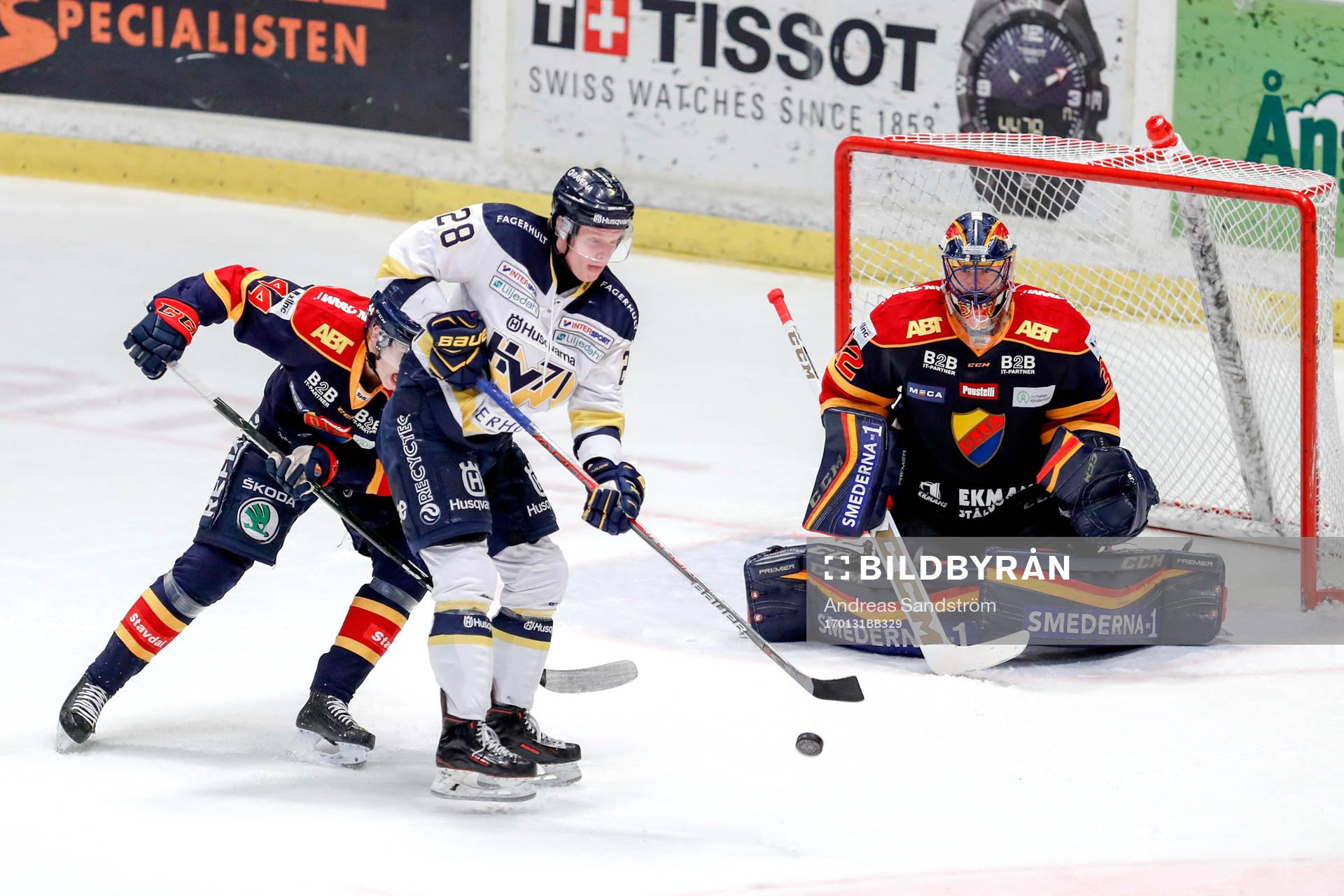 s Anton Bengtsson oroar framför Djurgårdens målvakt
