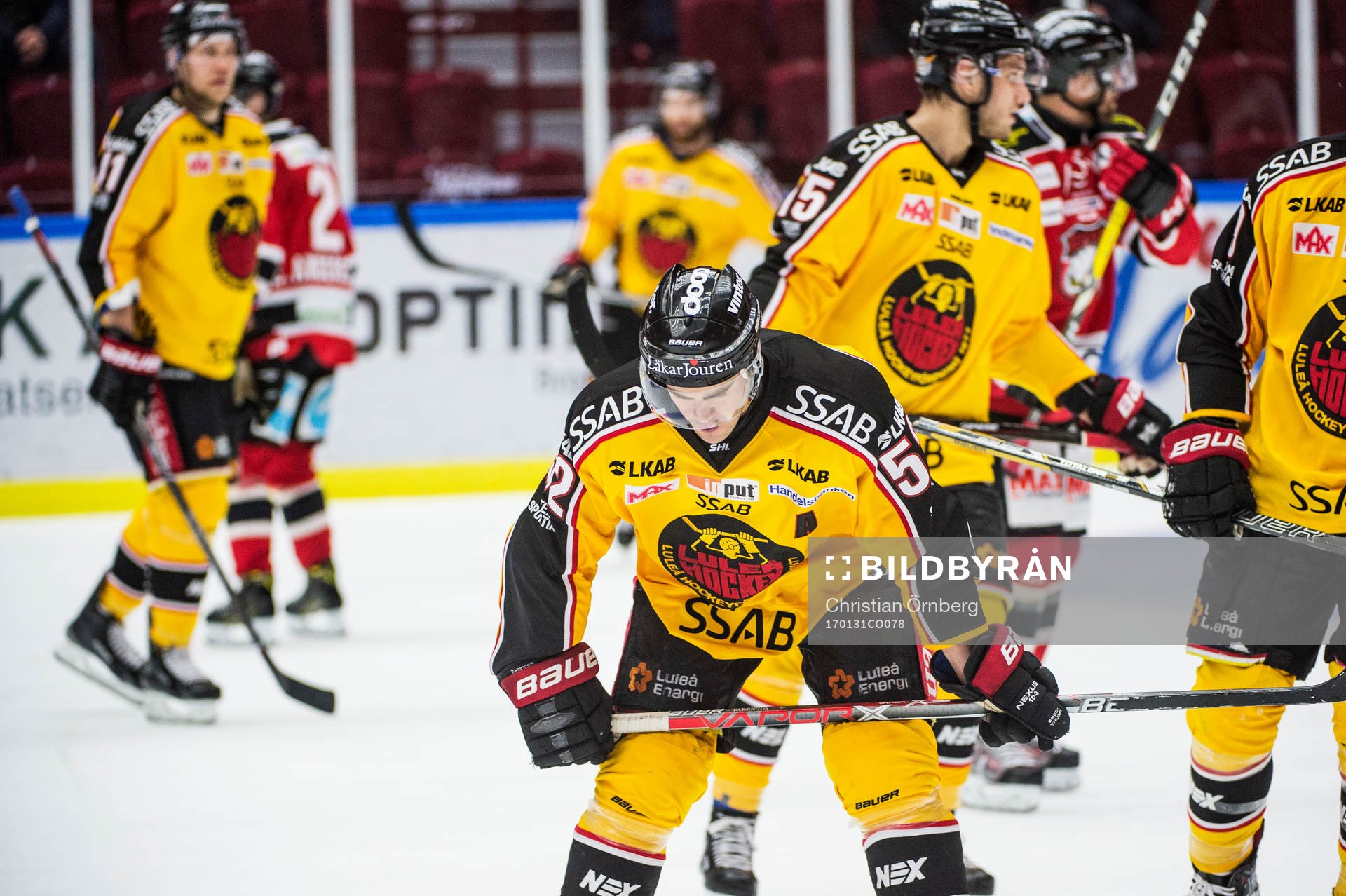 Luleås Karl Fabricius deppar med lagkamraterna