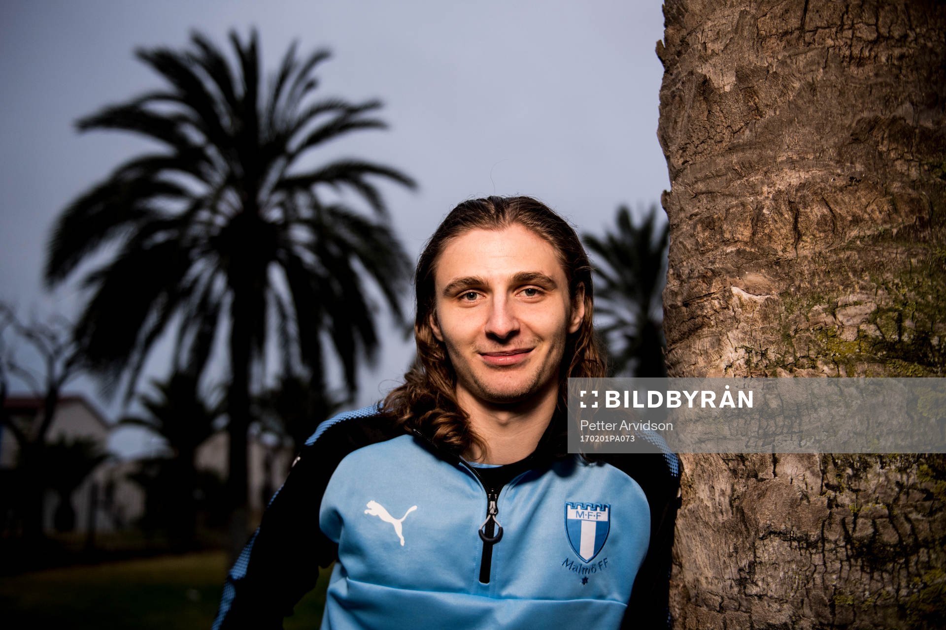 Pawel Cibicki poserar för ett porträtt efter en träning under ett träningsläger med Malmö FF den 1 januari 2017 i Salou.