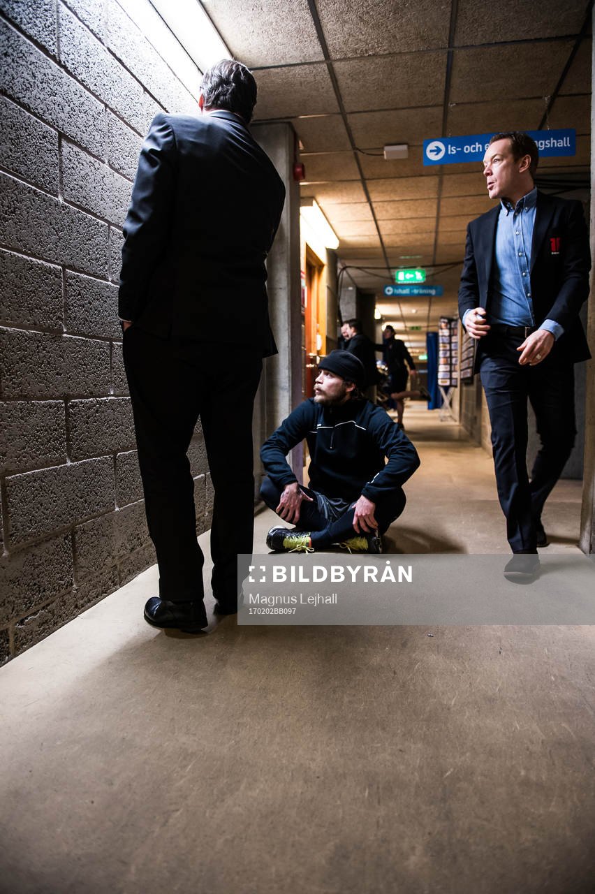 Örebros Fredric Andersson innan värmningen innan