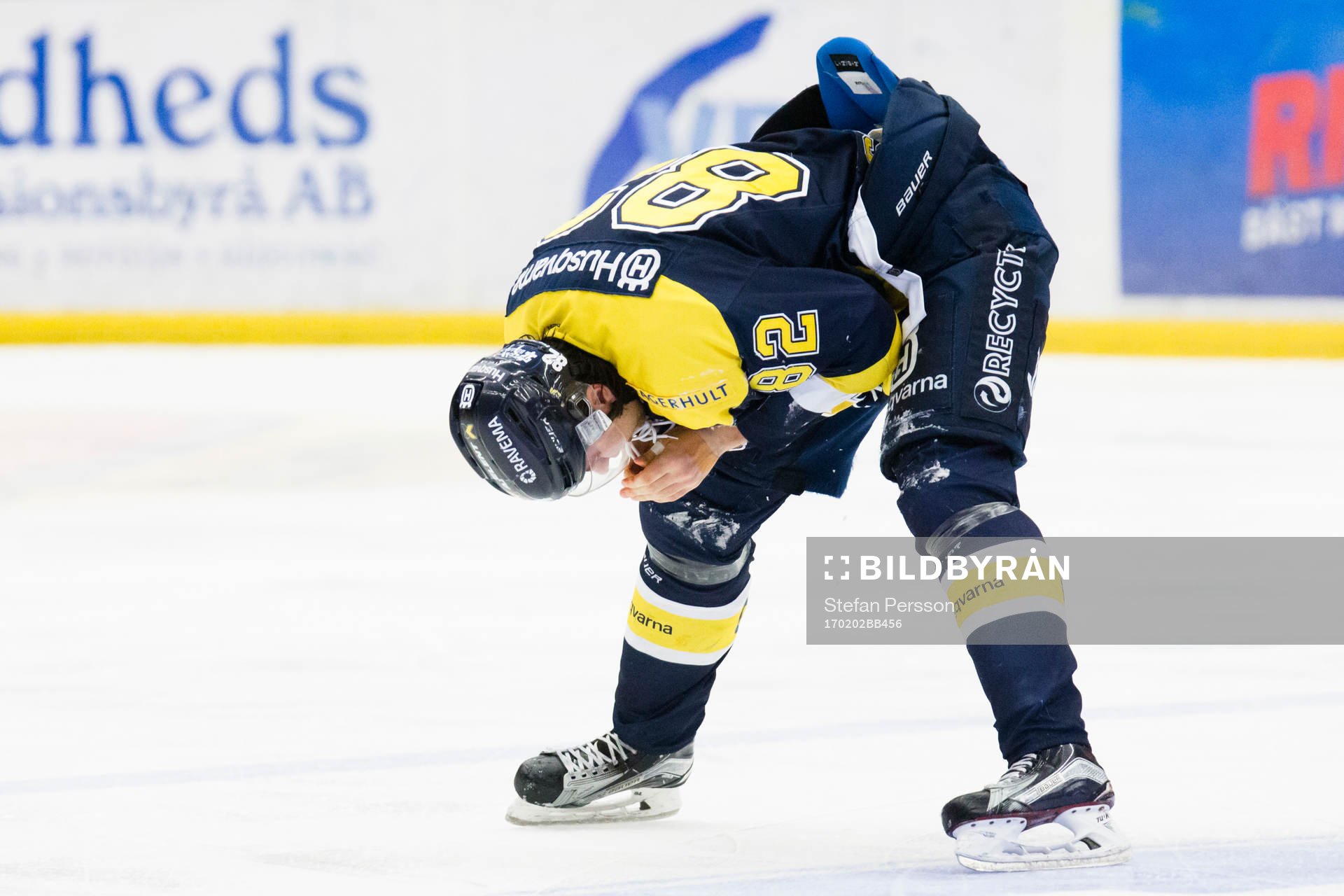 s Kevin Stenlund får ont