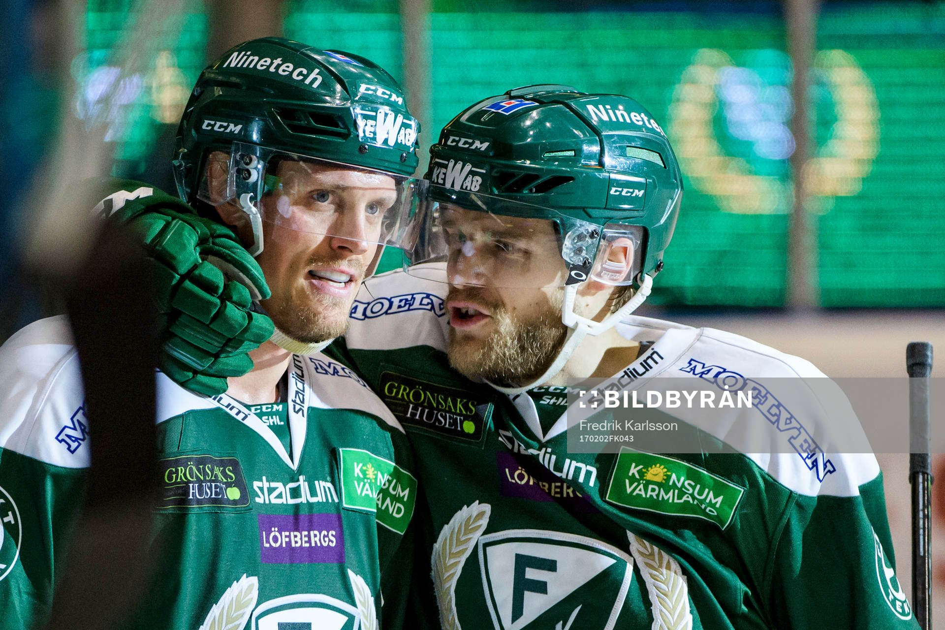 Färjestads Magnus Nygren och Anton Grundel jublar