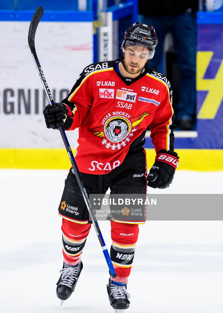 Luleås Craig Schira lämnar isen