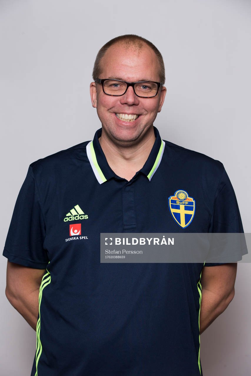 Domarcoachen Peter Vesterholm poserar för ett porträtt under en fotografering den 3 februari 2017 i Jönköping. 