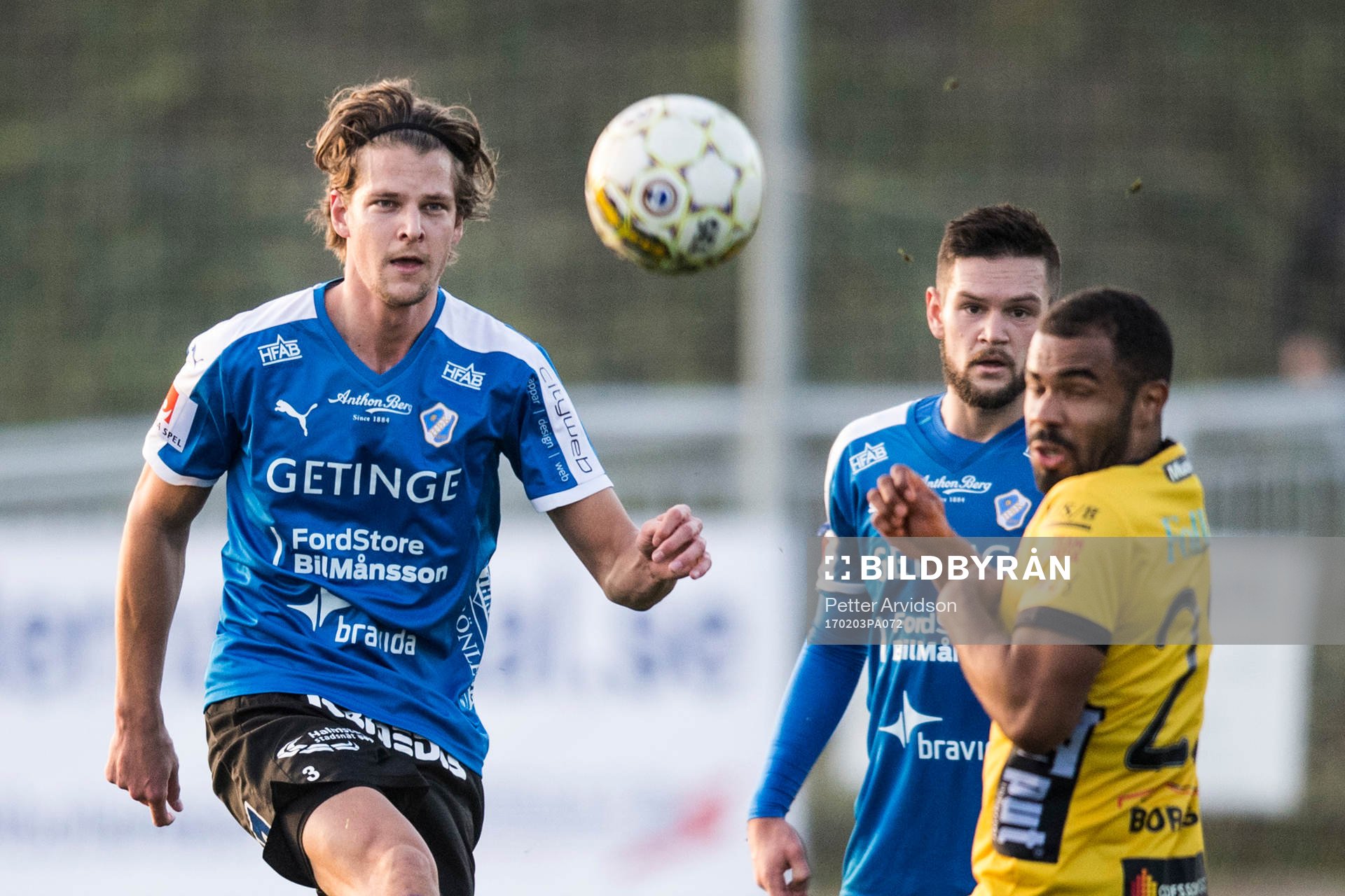 Halmstads Fredrik Liverstam och Elfsborgs Emir Bajrami