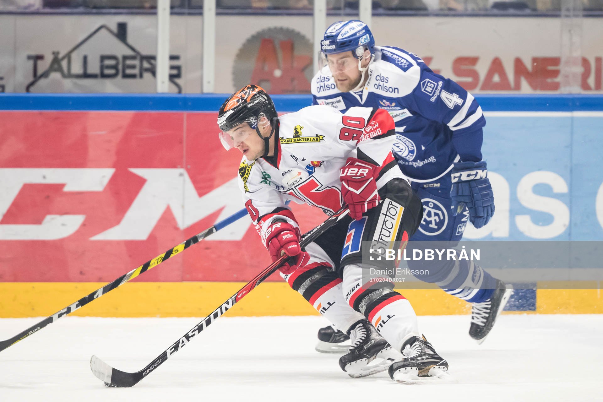 Örebros ???och Leksands Nichlas Torp i ishockeymatchen i