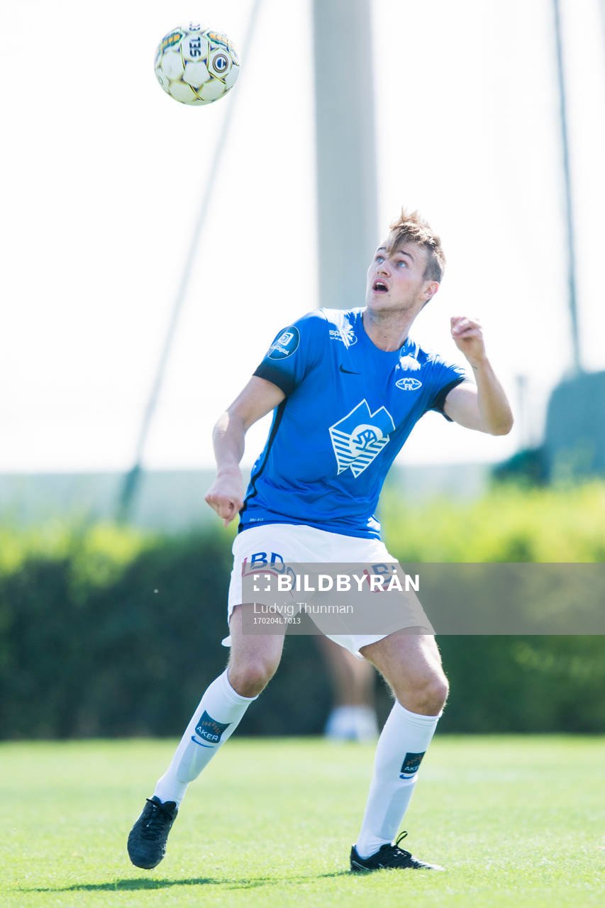 Moldes Kristian F A Strande under fotbollsmatchen mellan Häcken och Molde i Dubai International Cup den 4 februari 2017 i Dubai.
