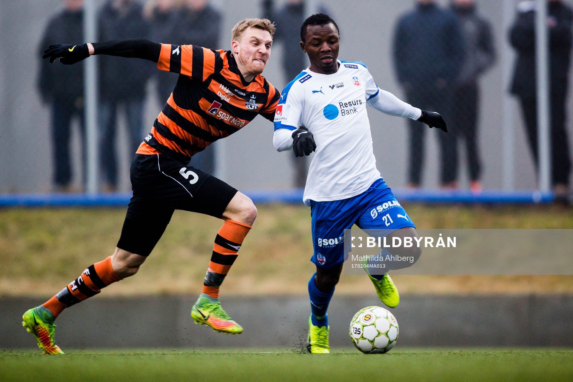 Andreas Holm Jensen och Helsingborgs Monday Samuel