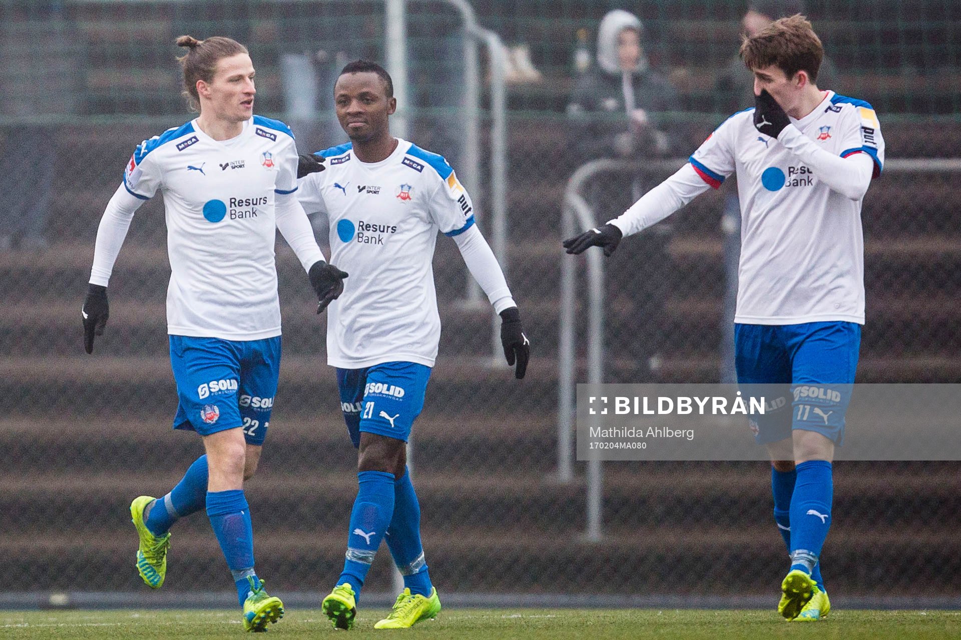Helsingborgs Jesper Lange jublar med lagkamrater