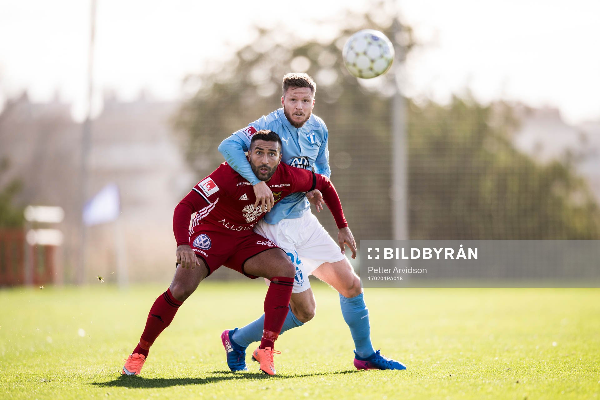 Östersunds Saman Ghoddos och Malmö FFs Lasse Nielsen