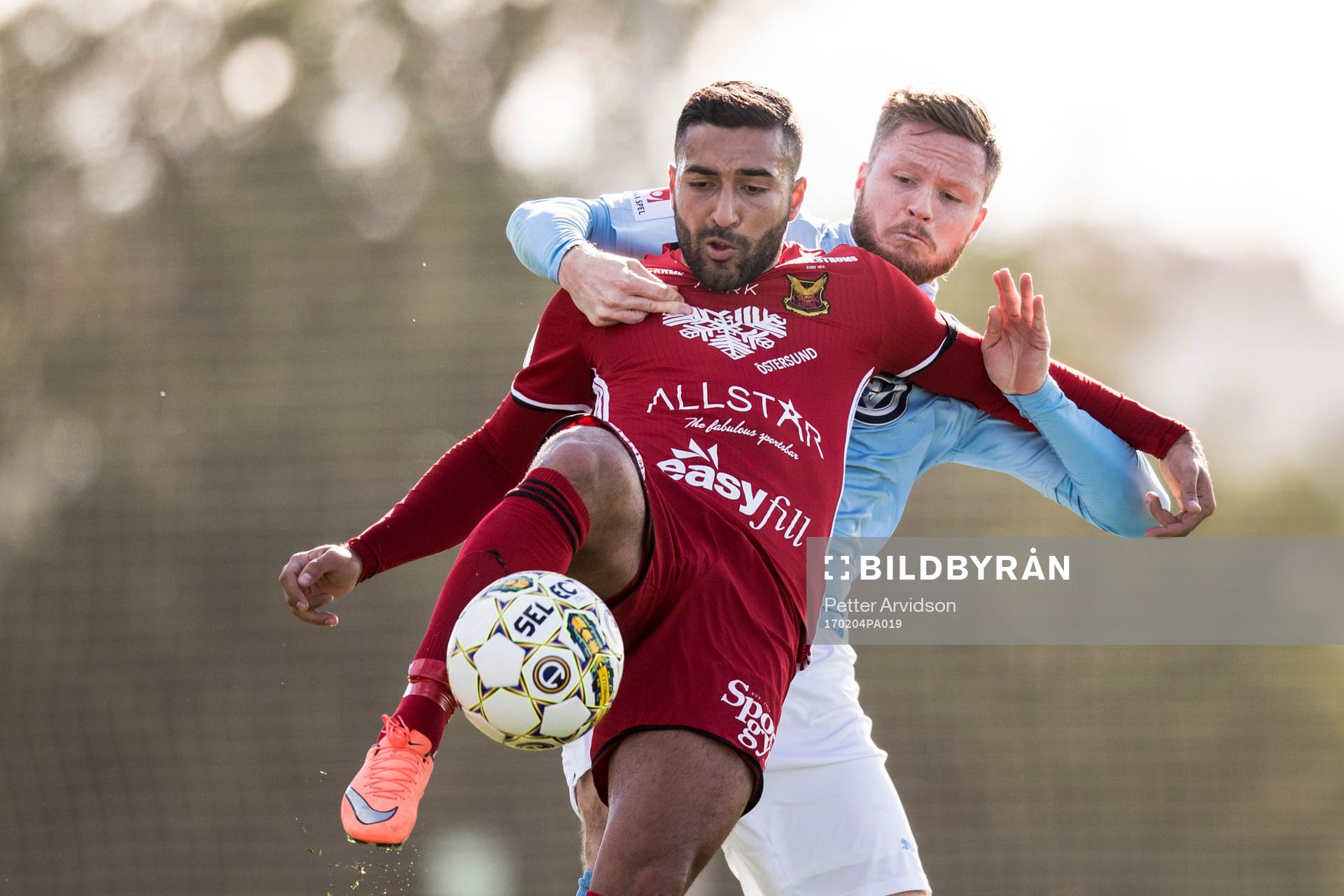 Östersunds Saman Ghoddos och Malmö FFs Lasse Nielsen