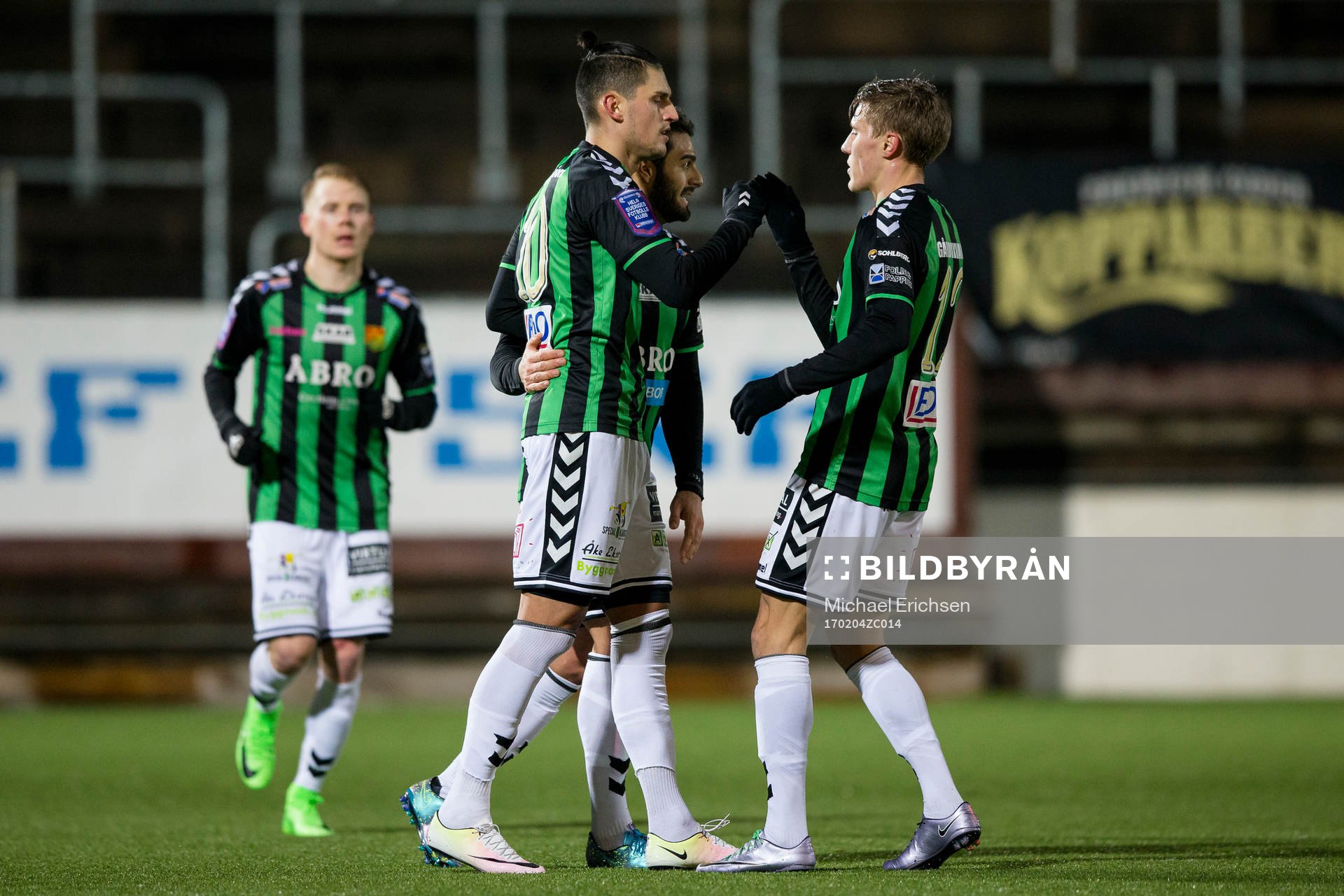GAIS Luka Mijaljevic jublar ihop med Arvin Shojaee och Erik