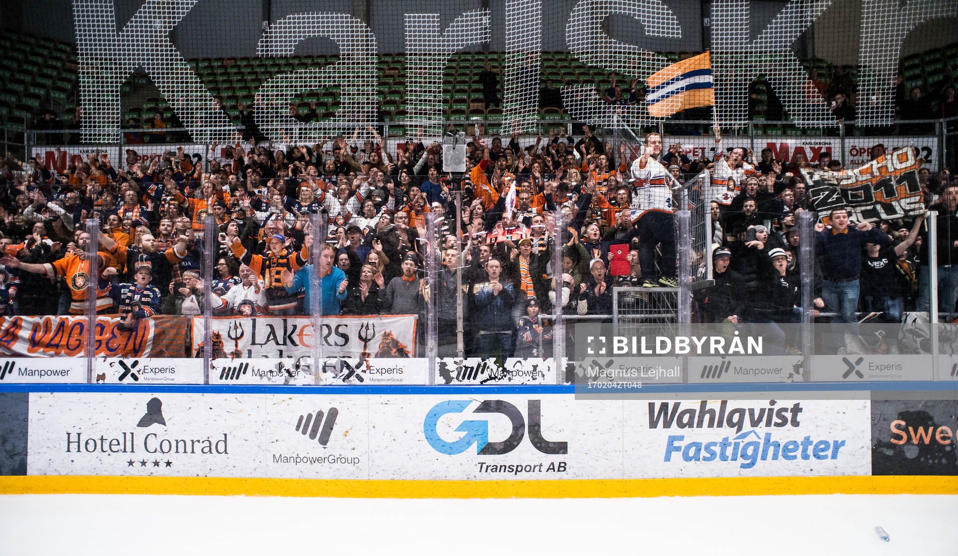 Växjö supporters jublar