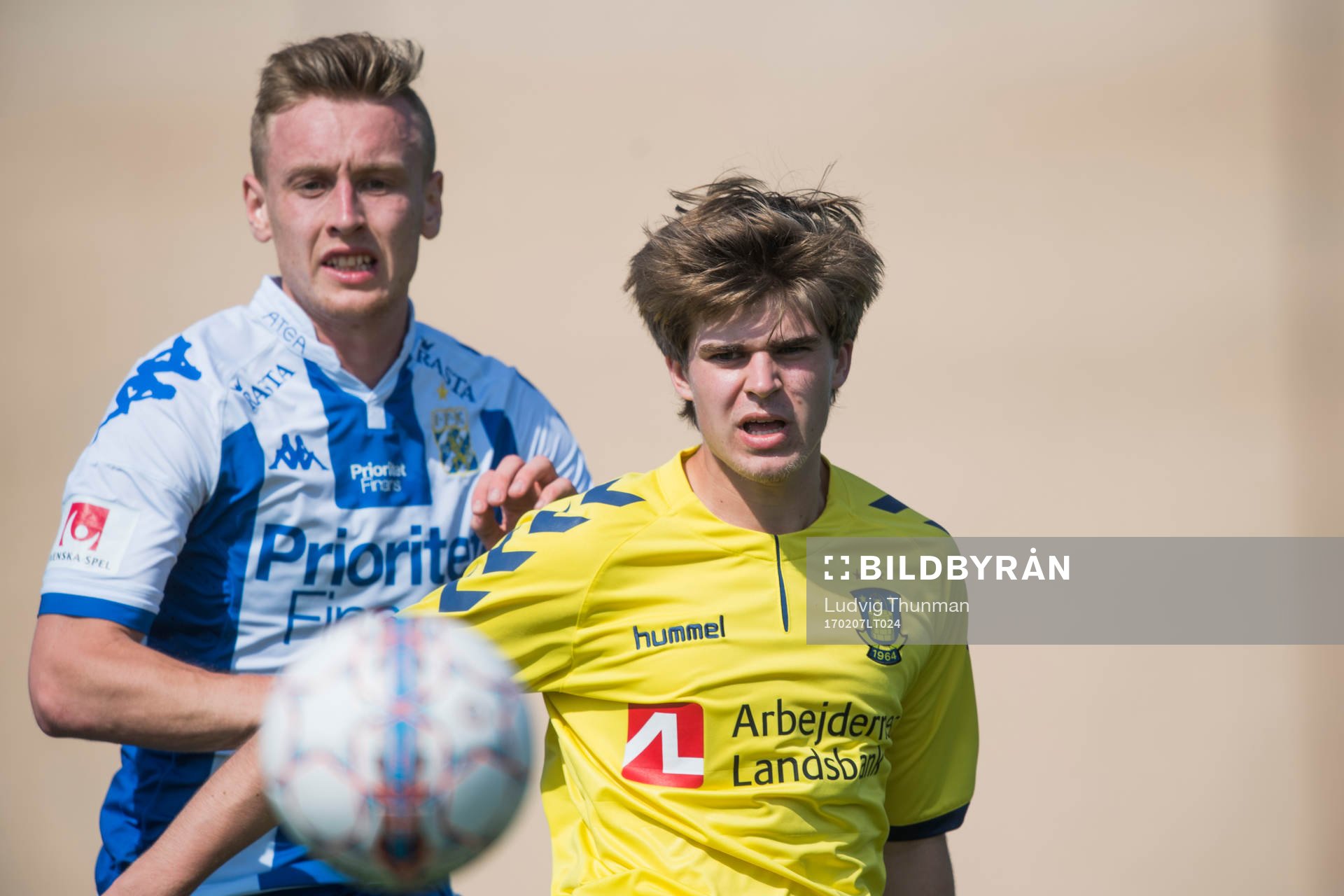 IFK Göteborgs Sebastian Ohlsson och Bröndbys Tobias Noer