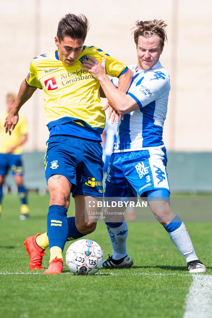 Bröndbys Svenn Crone och IFK Göteborgs Scott Jamieson