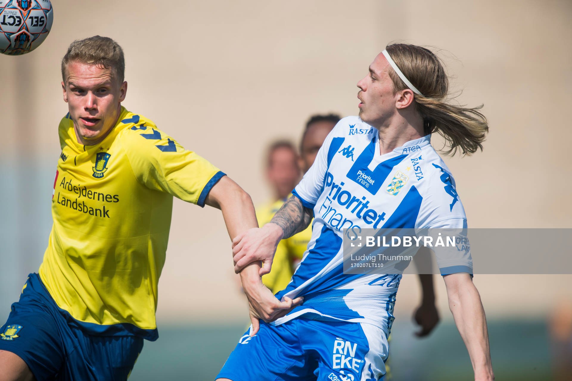 Bröndbys Hjörtur Hermansson och IFK Göteborgs Elias Mar