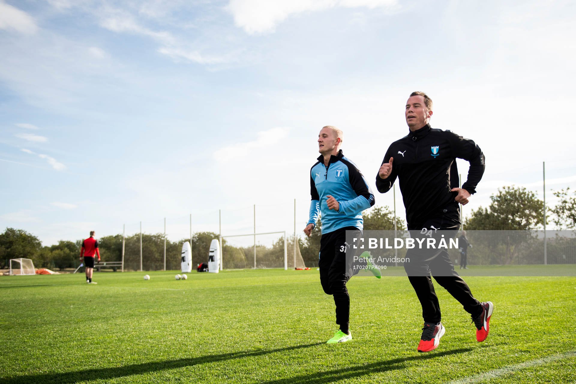 Franz Brorsson och sportchef Daniel Andersson på löptur