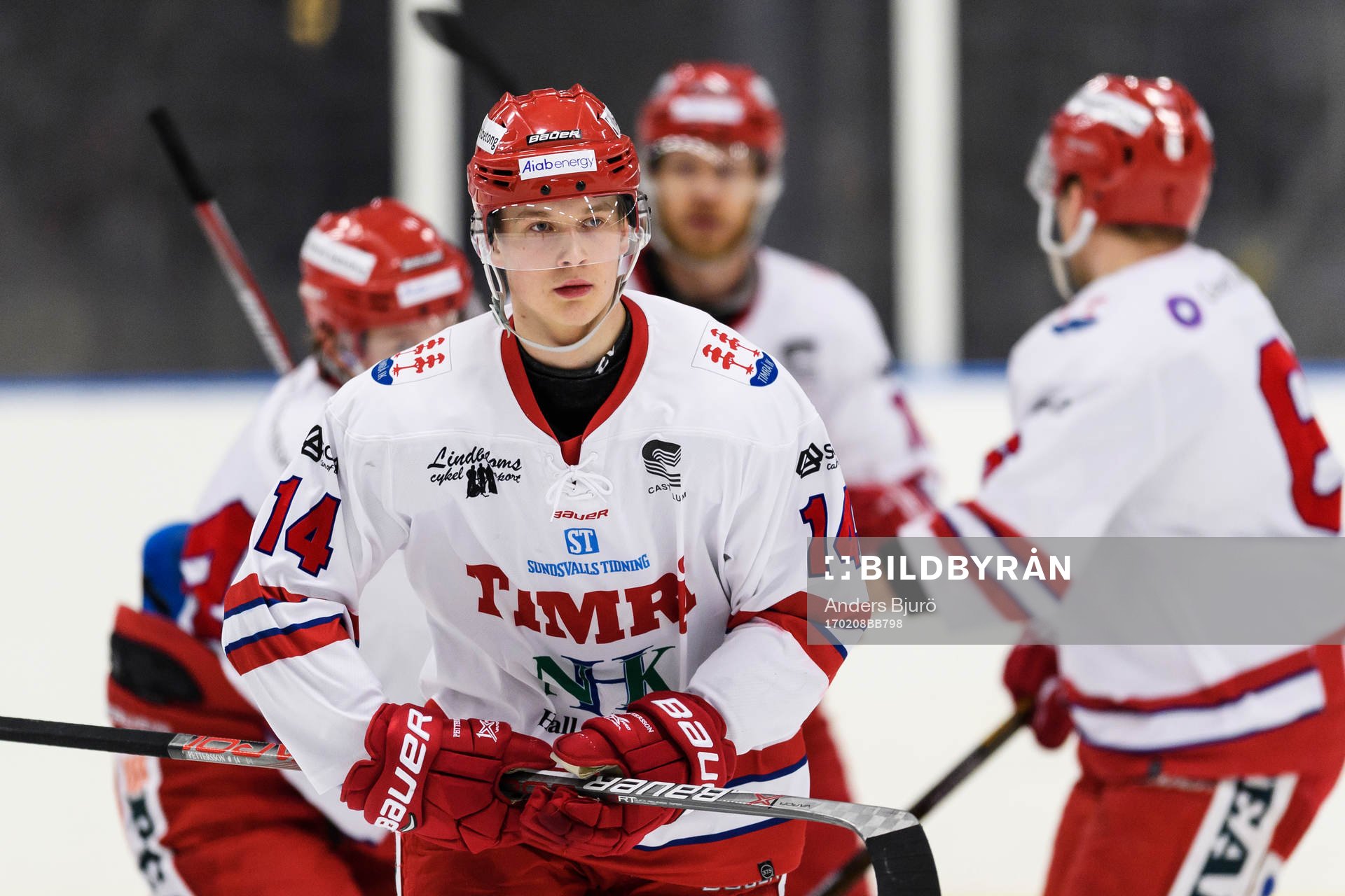 Timrås Elias Pettersson jublar