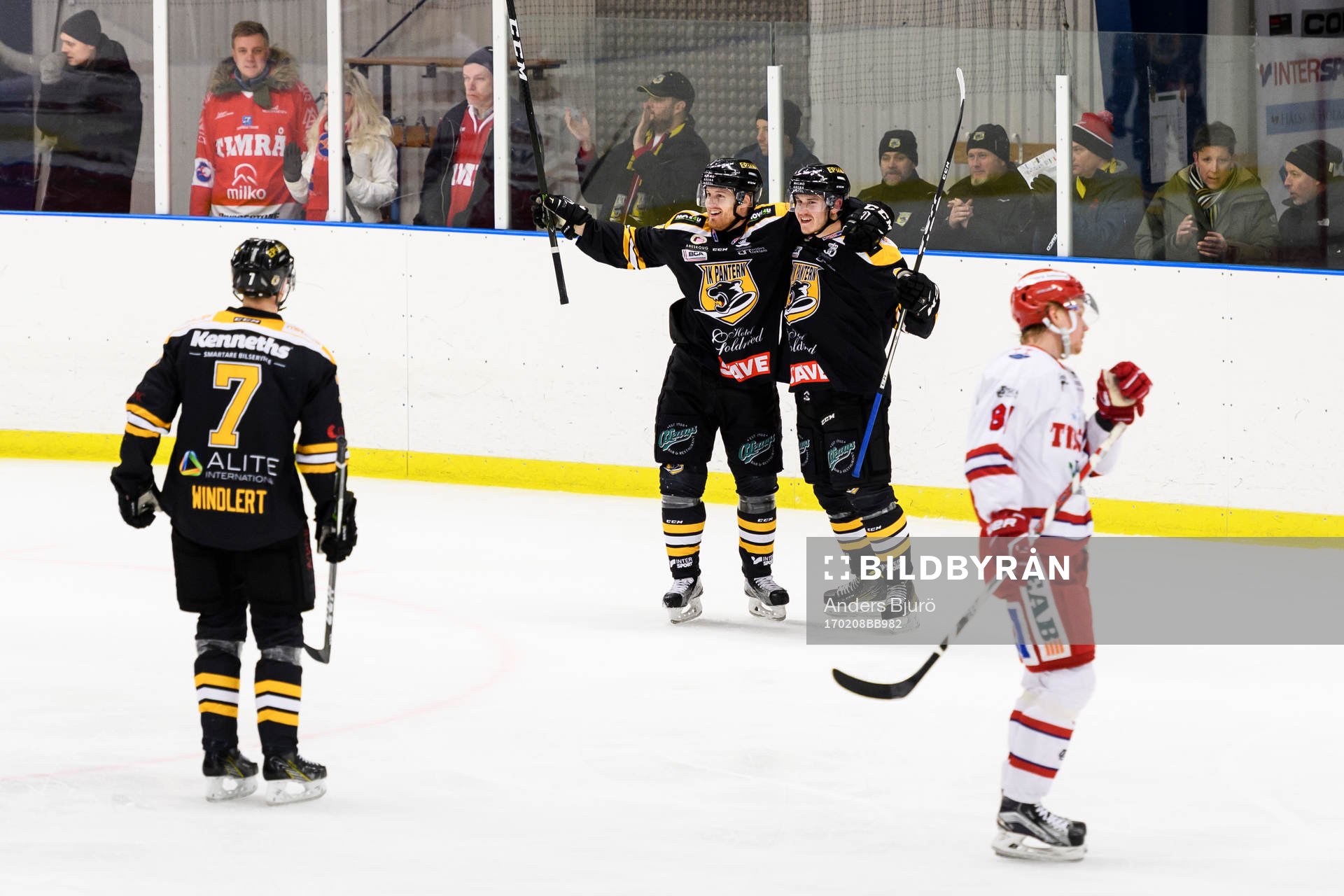 Panterns Emil Sandin och Emil Carnestad jublar