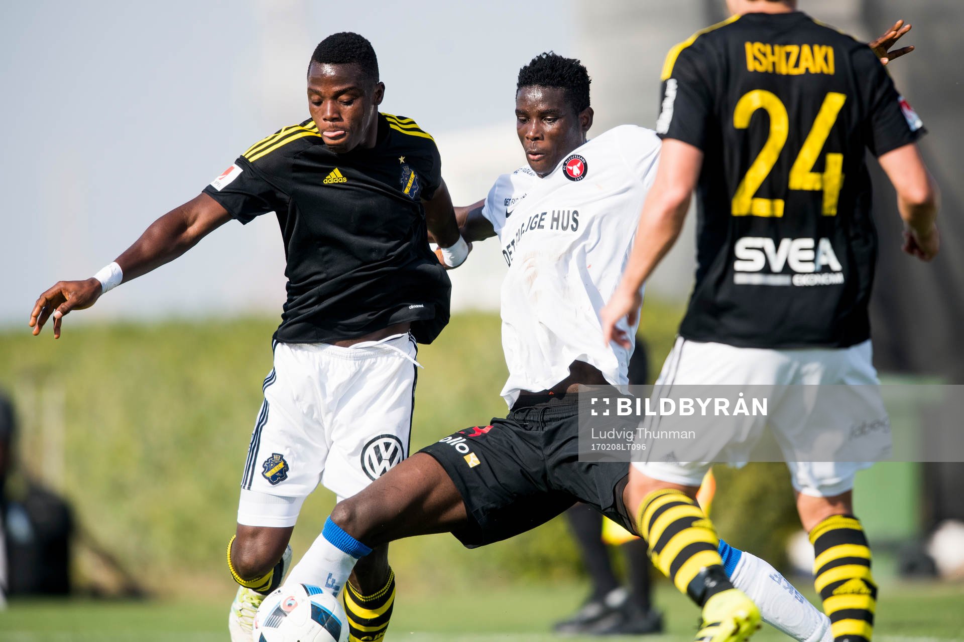 s Patrick Kpozo och Midtjyllands Paul Onuachu