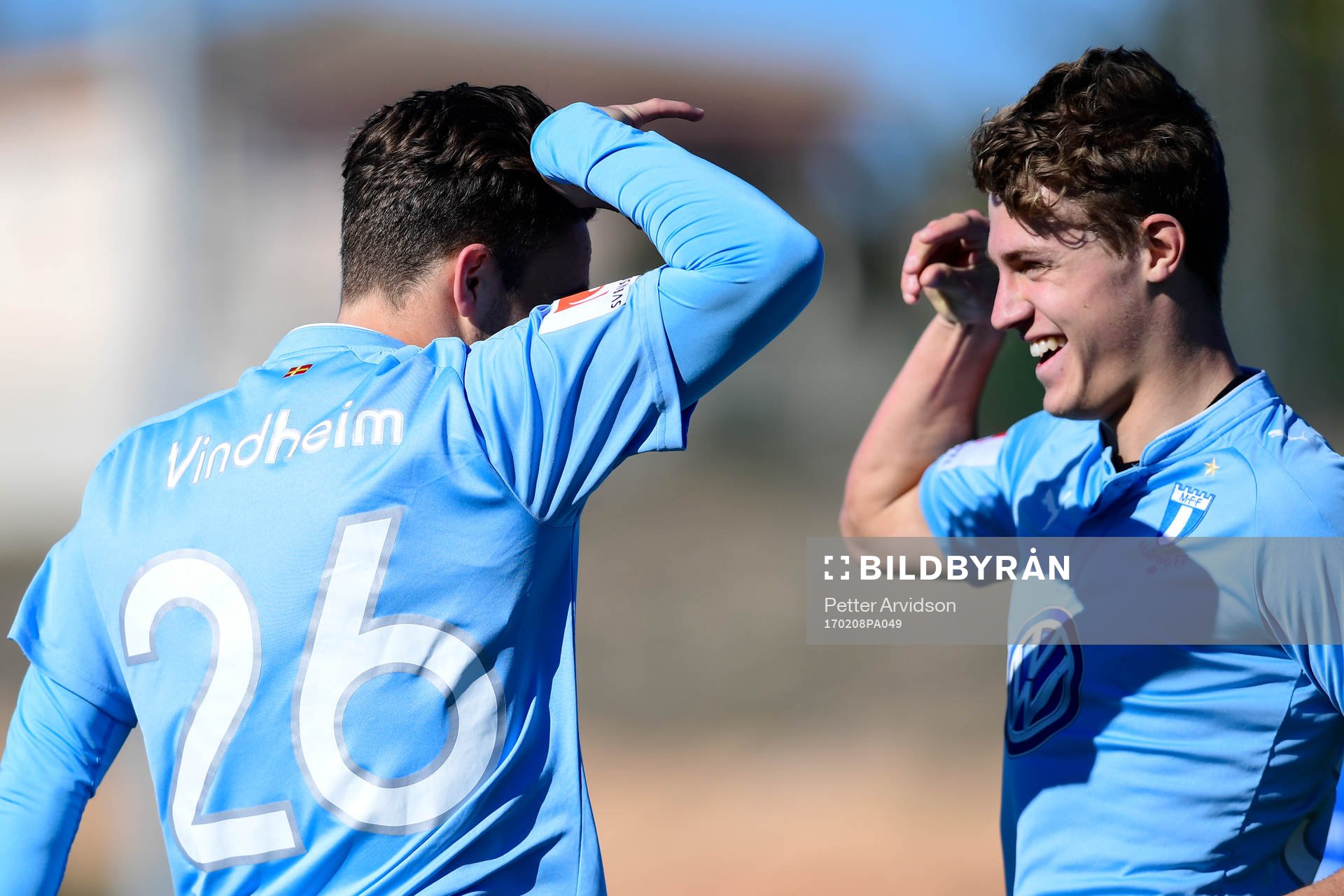Malmö FFs Andreas Vindheim jublar med Mattias Svanberg efter att Andreas Vindheim gjort 3-1 under en träningsmatch i fotboll mellan Malmö FF och Sirius den 8 februari 2017 i Salou.