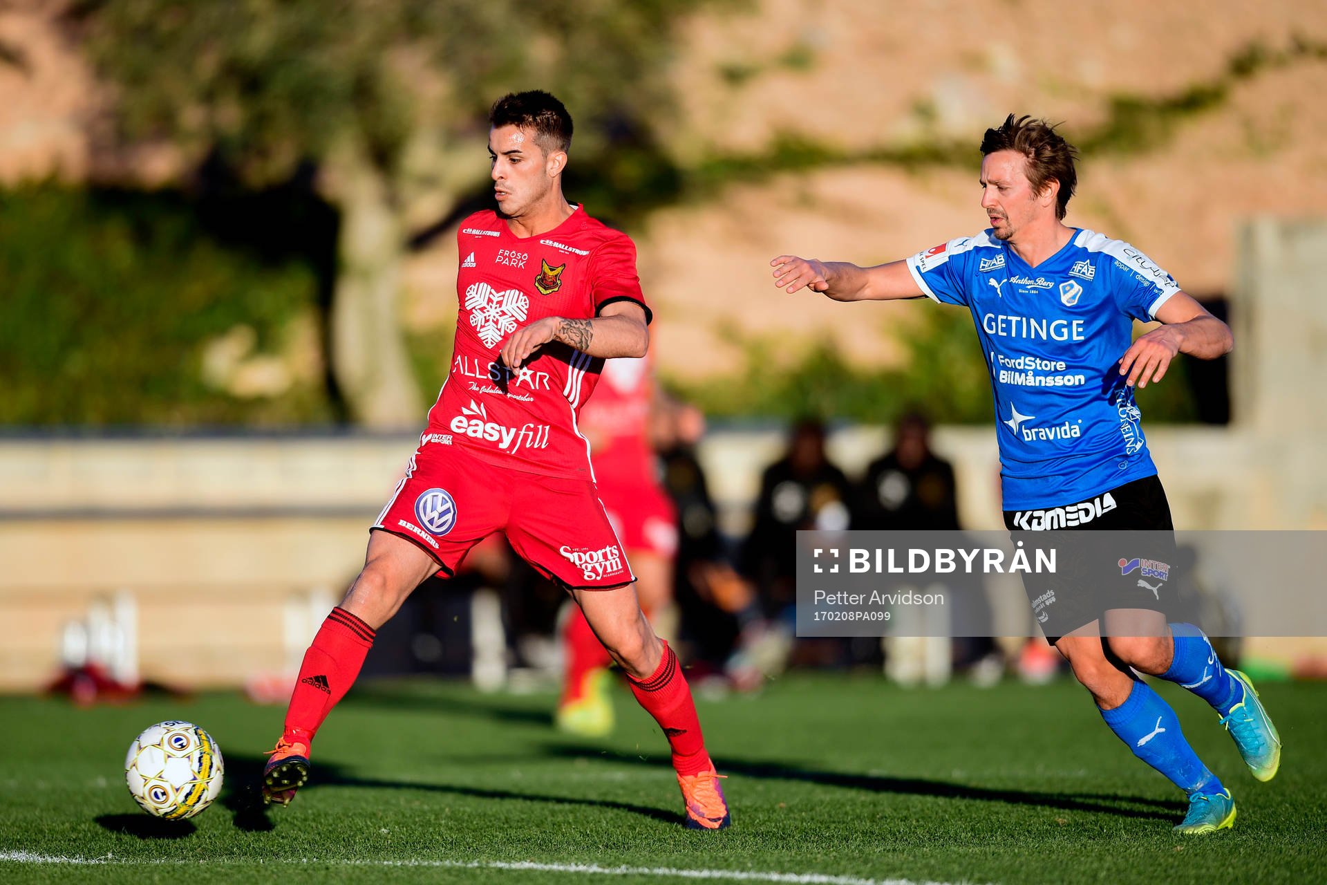 Östersunds Daniel Lopez och Halmstads Fredrik Olsson