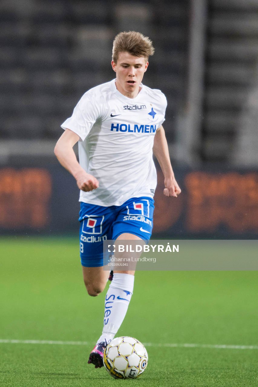 Norrköpings Alfons Sampsted under en träningsmatch i fotboll mellan Norrköping och Helsingfors den 9 februari 2017 i Stockholm. 