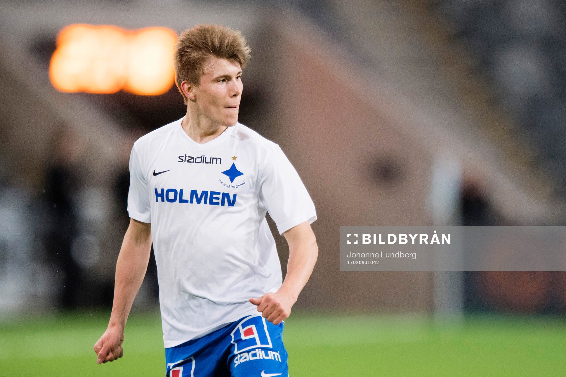 Norrköpings Alfons Sampsted  under en träningsmatch i fotboll mellan Norrköping och Helsingfors den 9 februari 2017 i Stockholm. 