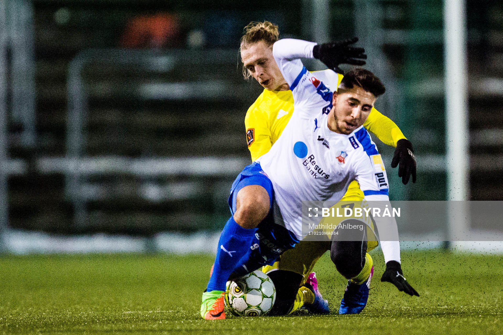 Helsingborgs Moustafa Zeidan och Lyngbys Jesper Christjansen under en träningsmatch i fotboll mellan Helsingborg och Lyngby den 10 februari 2017 i Helsingborg.