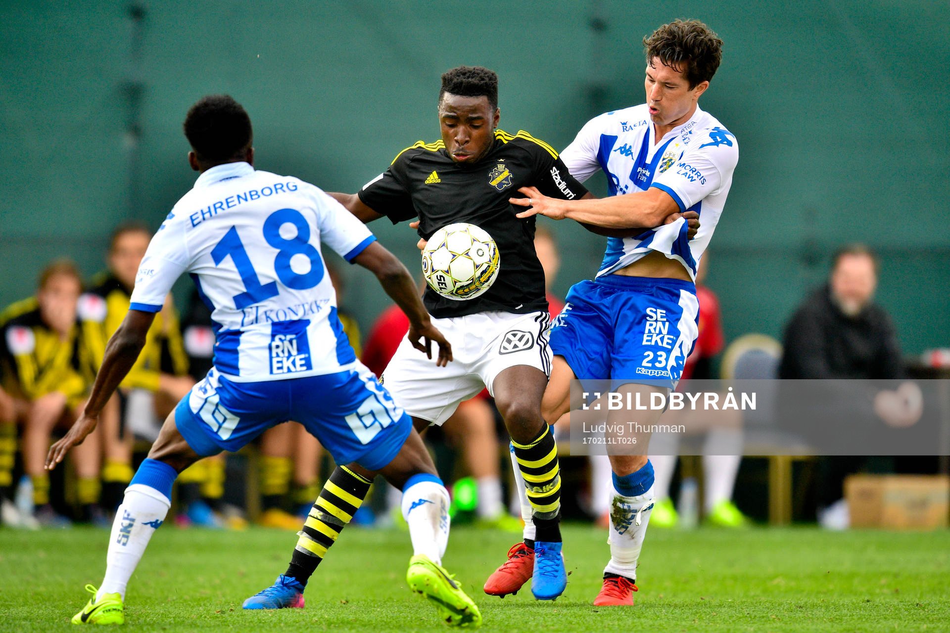 s Rickson Mansiamina och IFK Göteborgs David Boo Wiklander