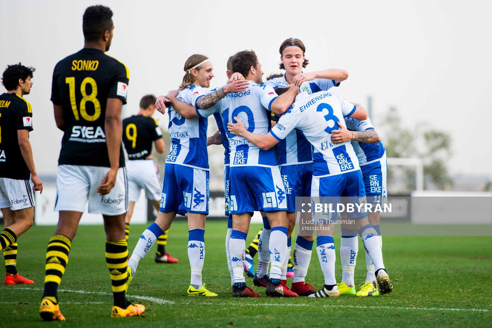 IFK Göteborgs spelare jublar