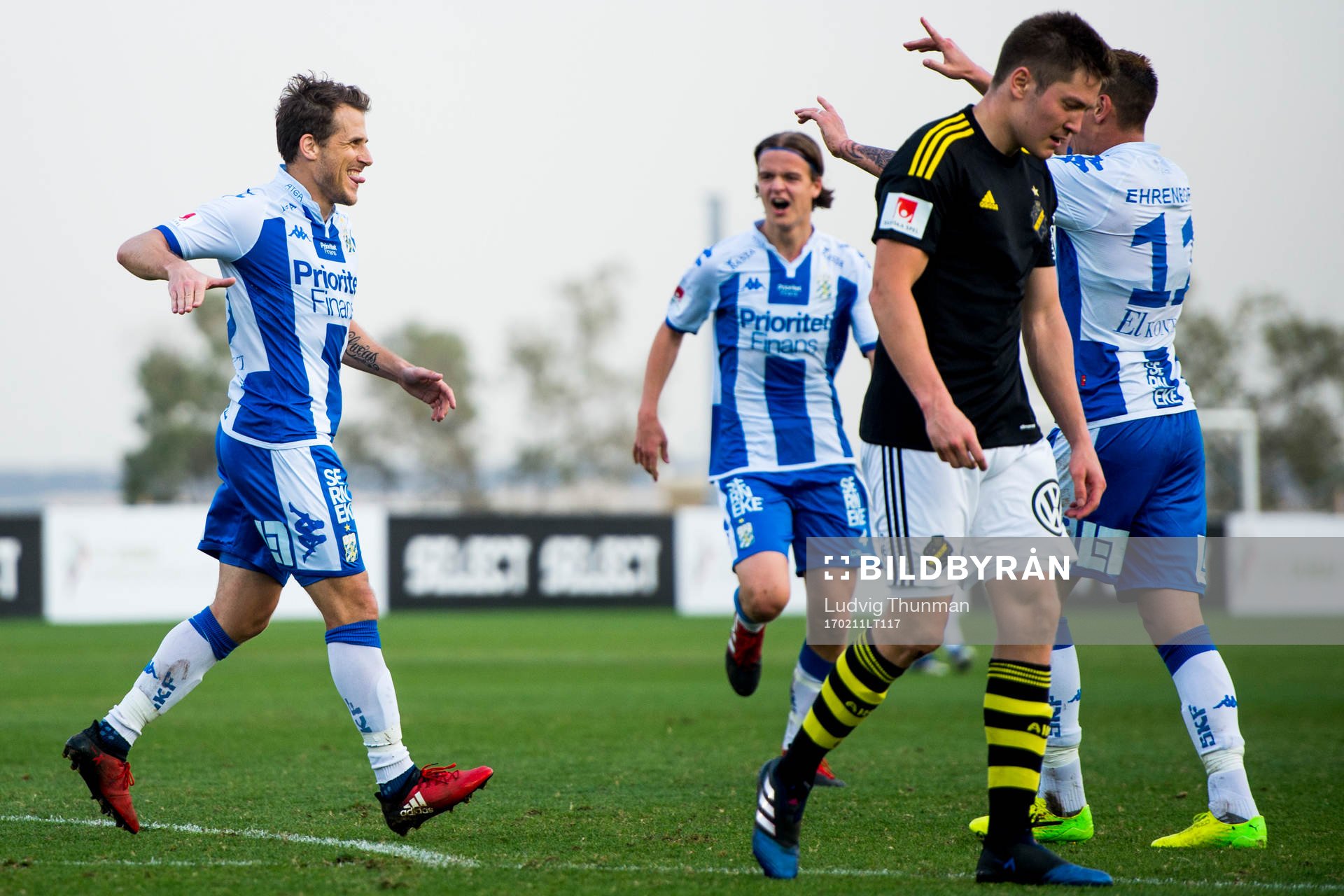 IFK Göteborgs Tobias Hysen jublar med Martin Smedberg
