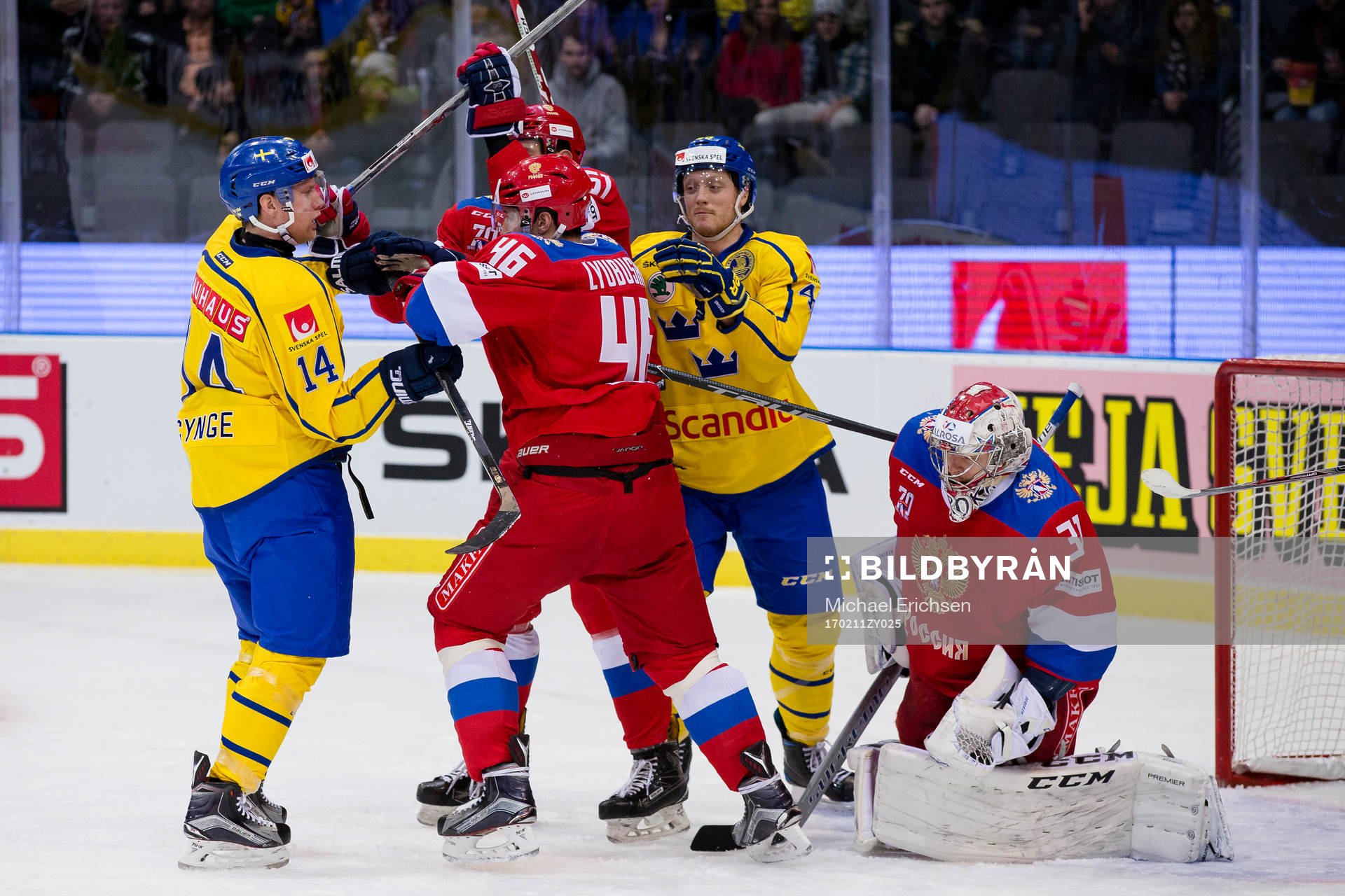 Sveriges Richard Gynge och Carl Klingberg i gruff med
