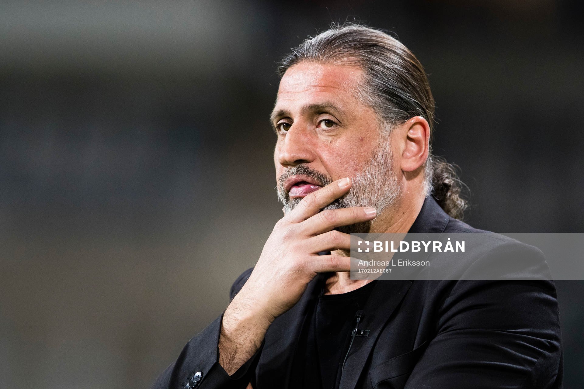 Djurgårdens tränare Özcan Melkemichel innan