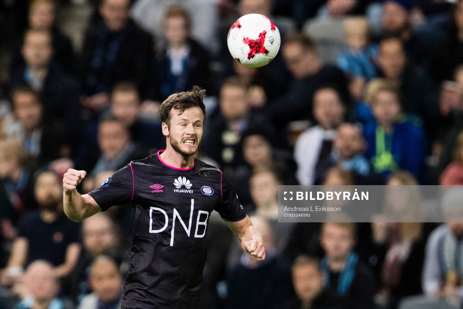 Vålerengens Robert Lundström med en nick