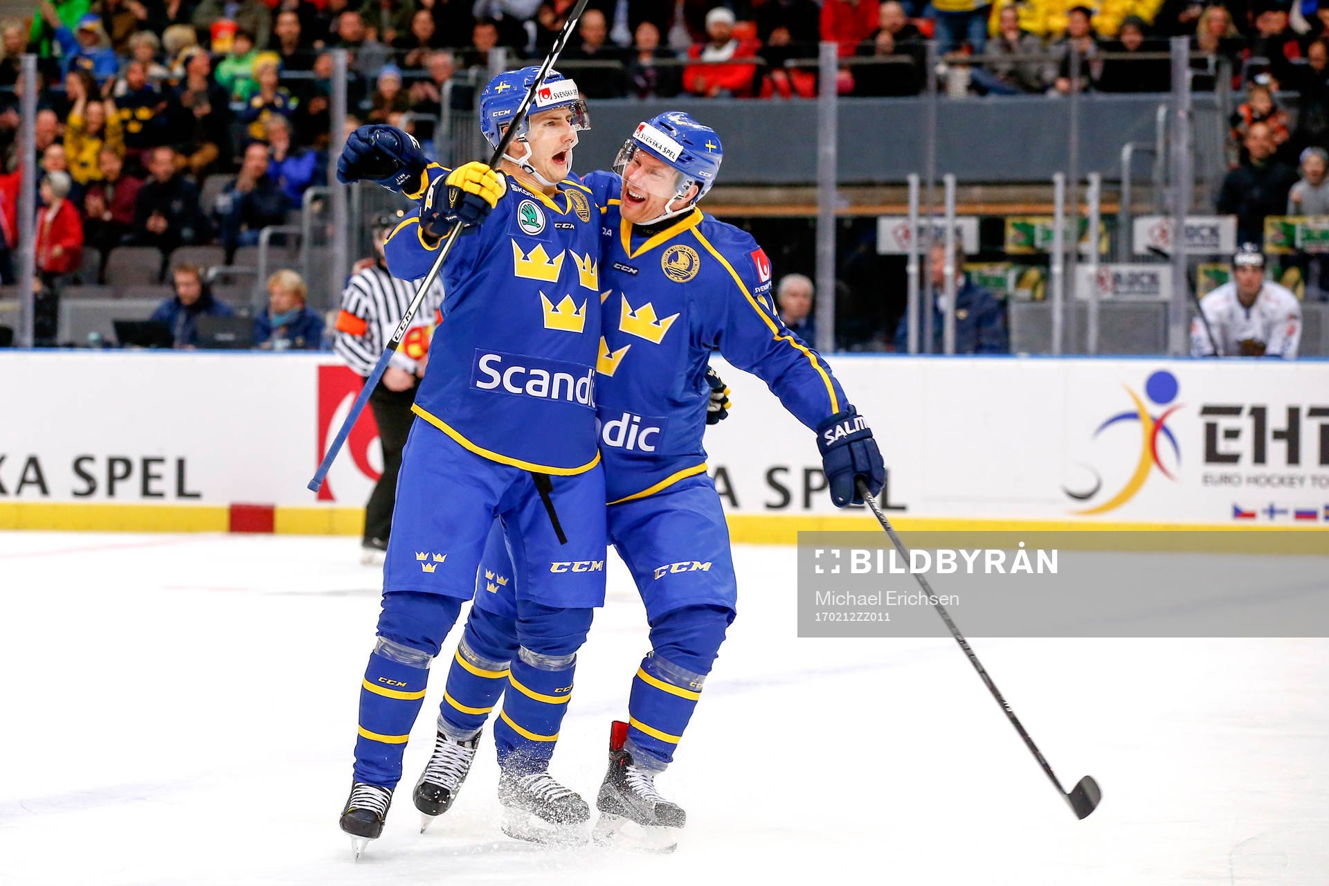 Sveriges Philip Holm och Richard Gynge jublar