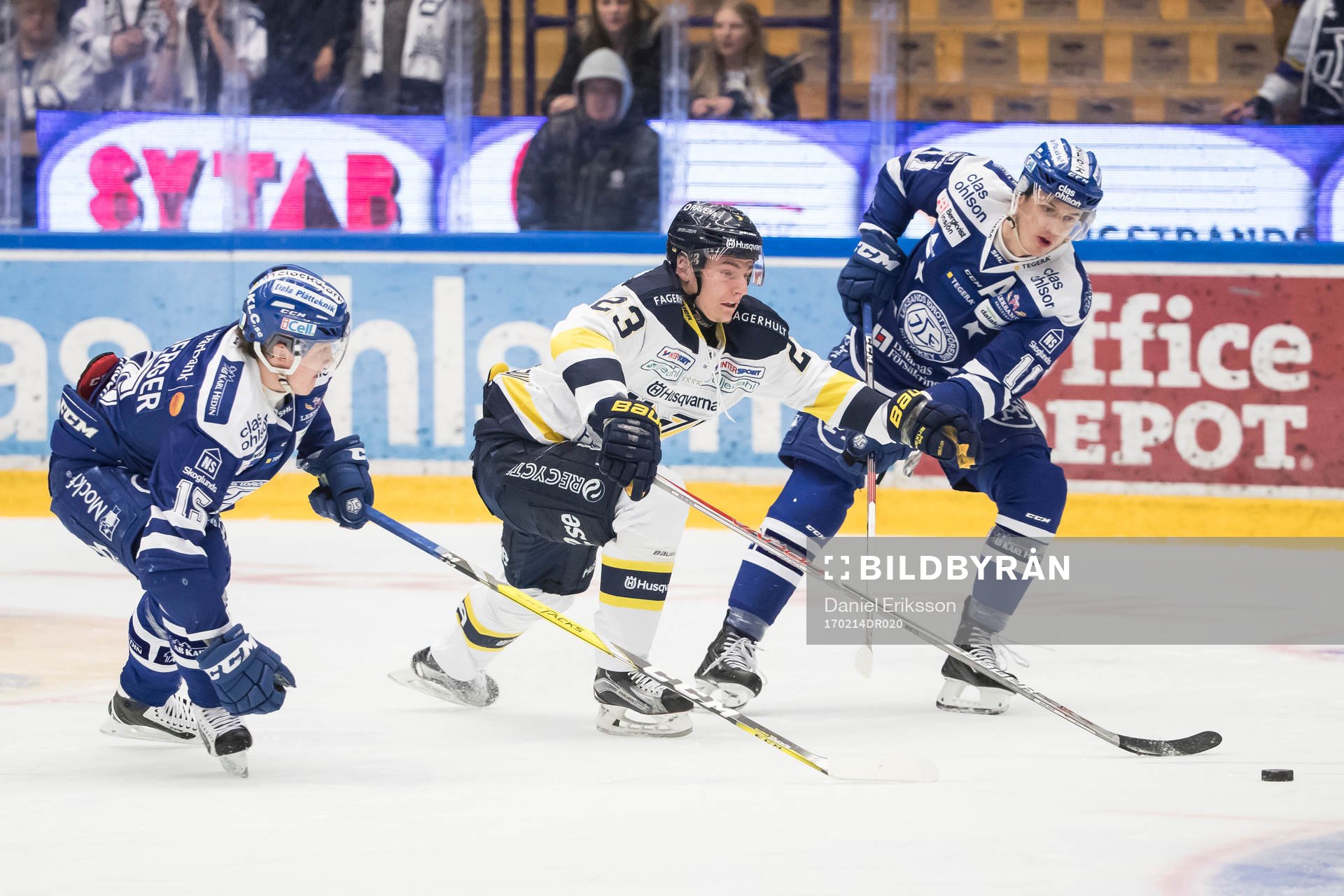 Leksands Martin Karlsson och Johan Porsberger i kamp om
