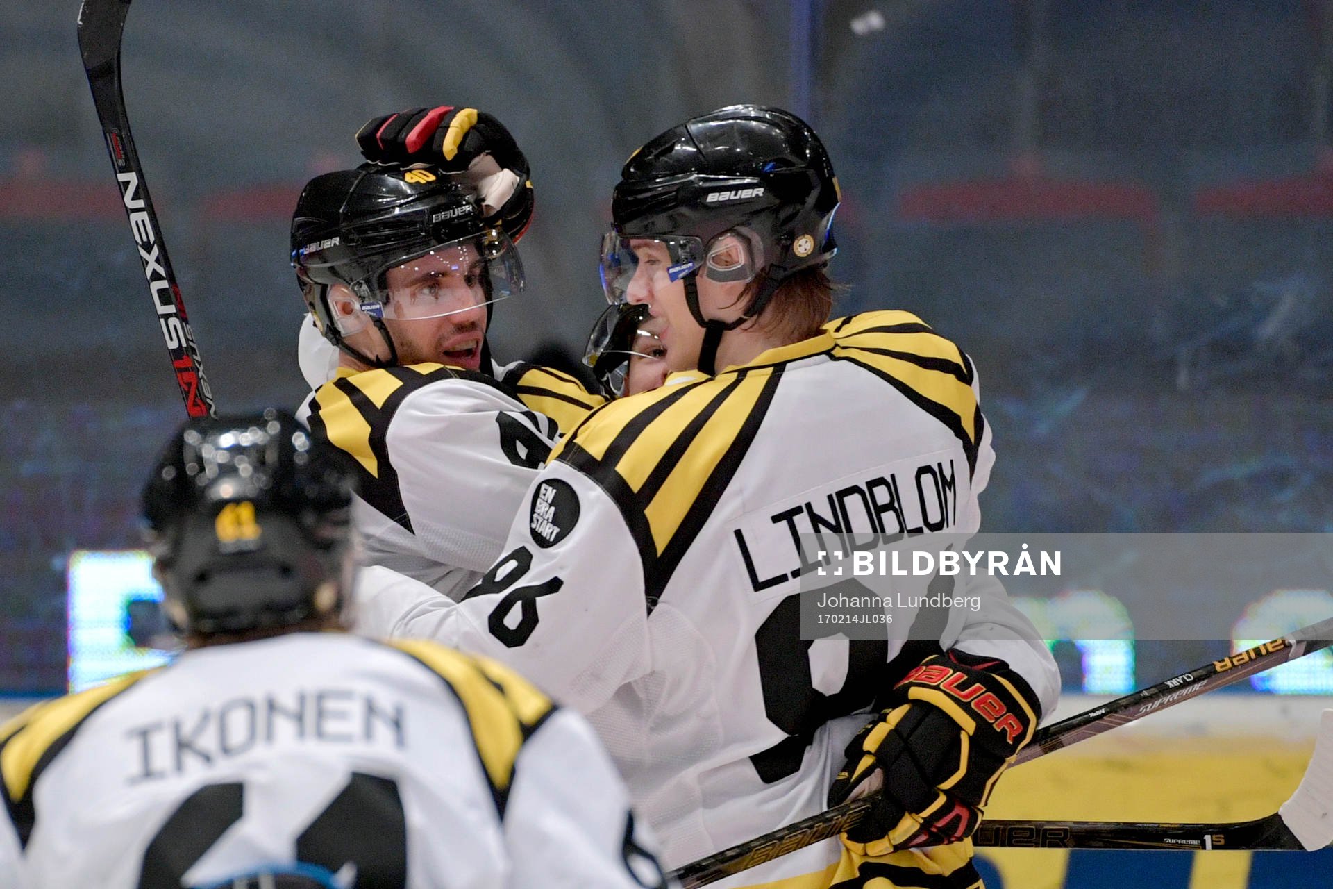Brynäs Jesper Jensen och Oskar Lindblom jublar