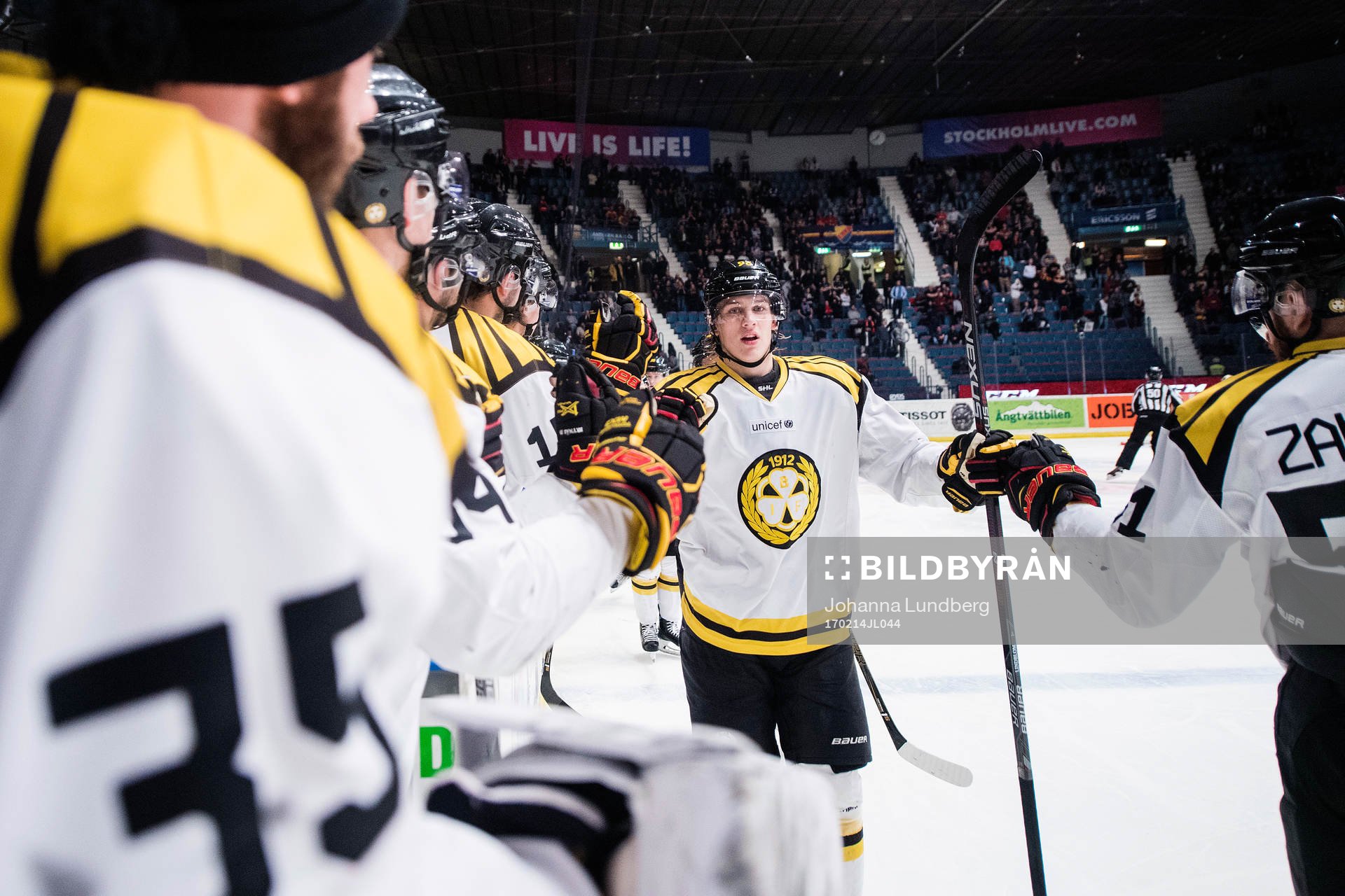 Brynäs Oskar Lindblom jublar