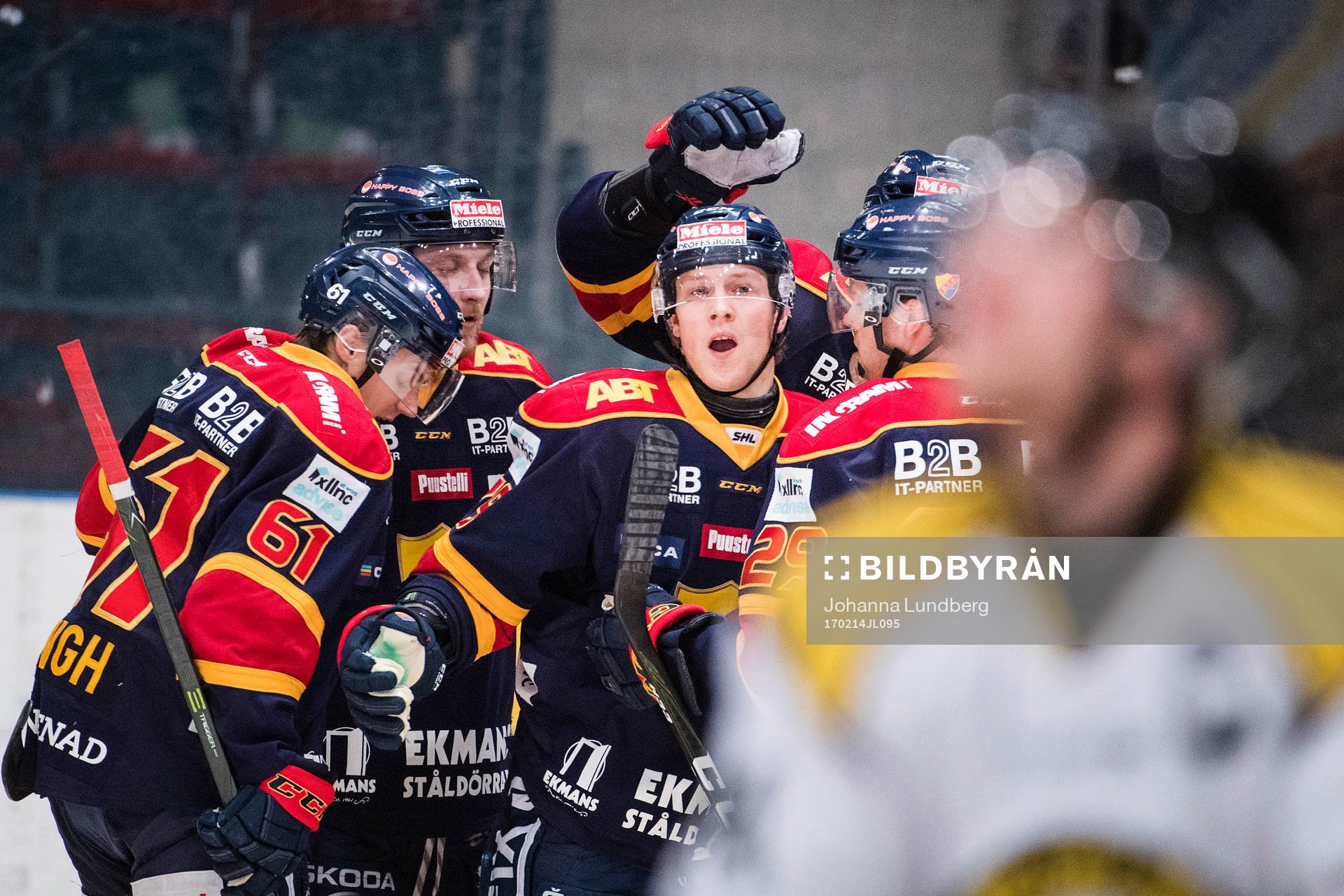 Djurgårdens Patrik Lundh gör 4-3 och jublar med Markus