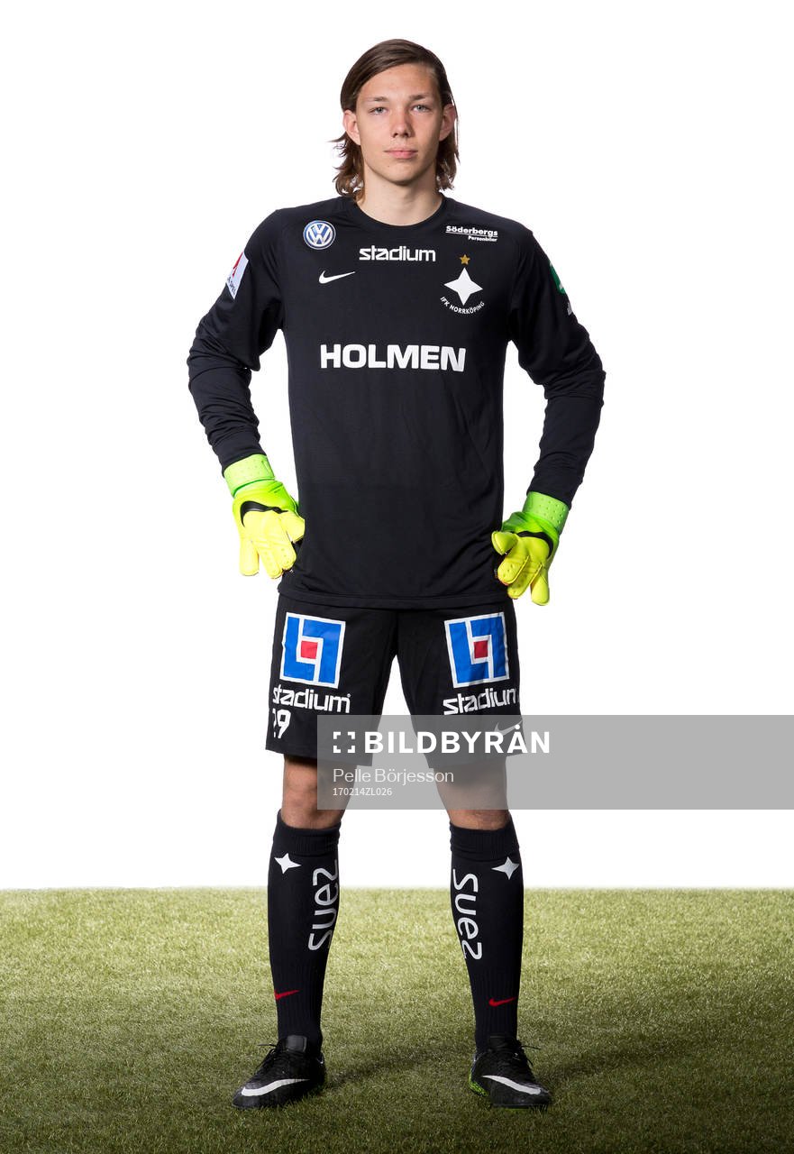 Norrköpings målvakt Julius Lindgren