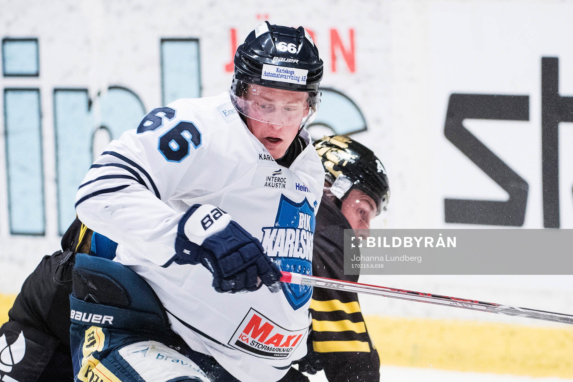 Karlskogas Jacob Lundegård faller