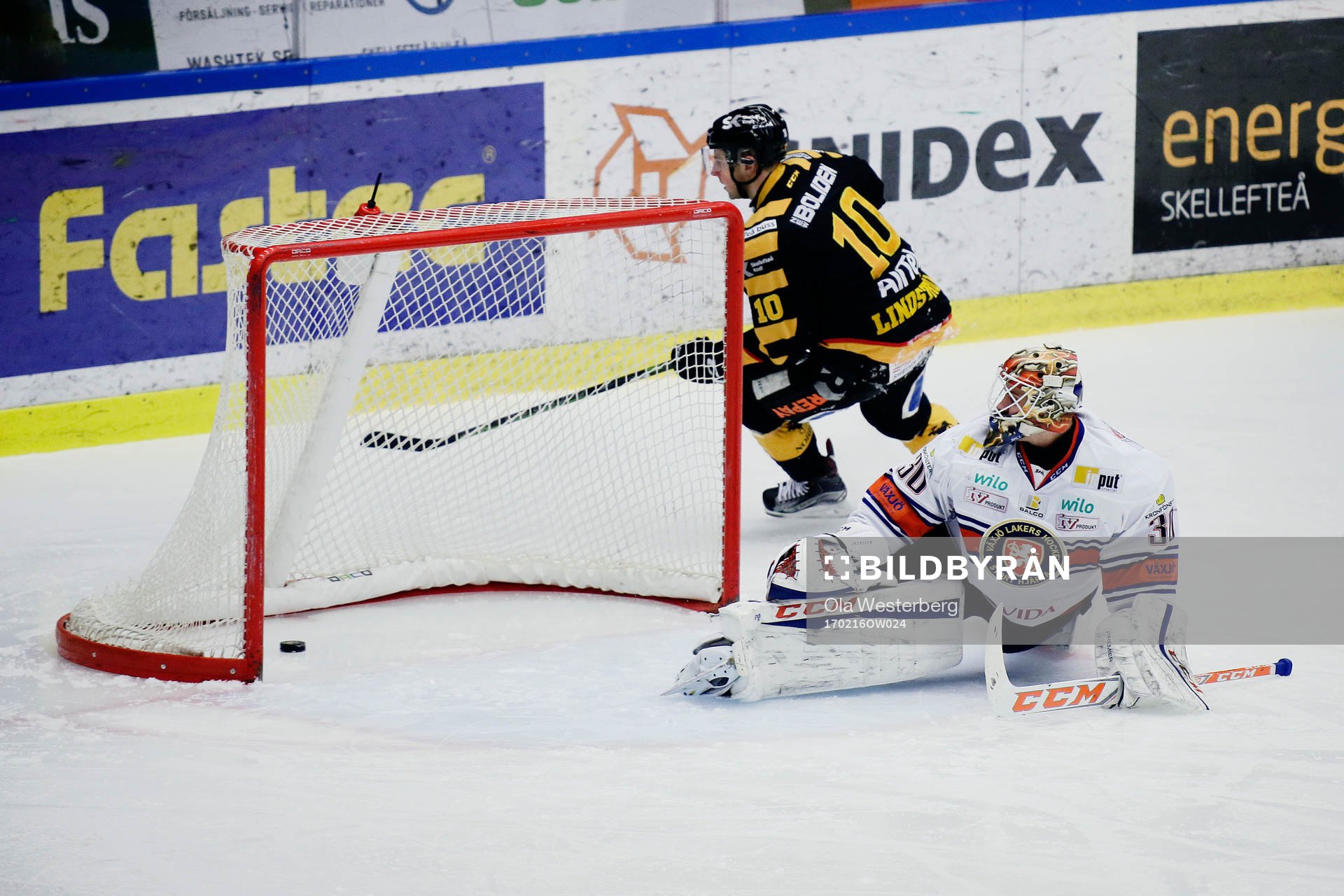 Skellefteås Joakim Lindström gör 1-1 på straff