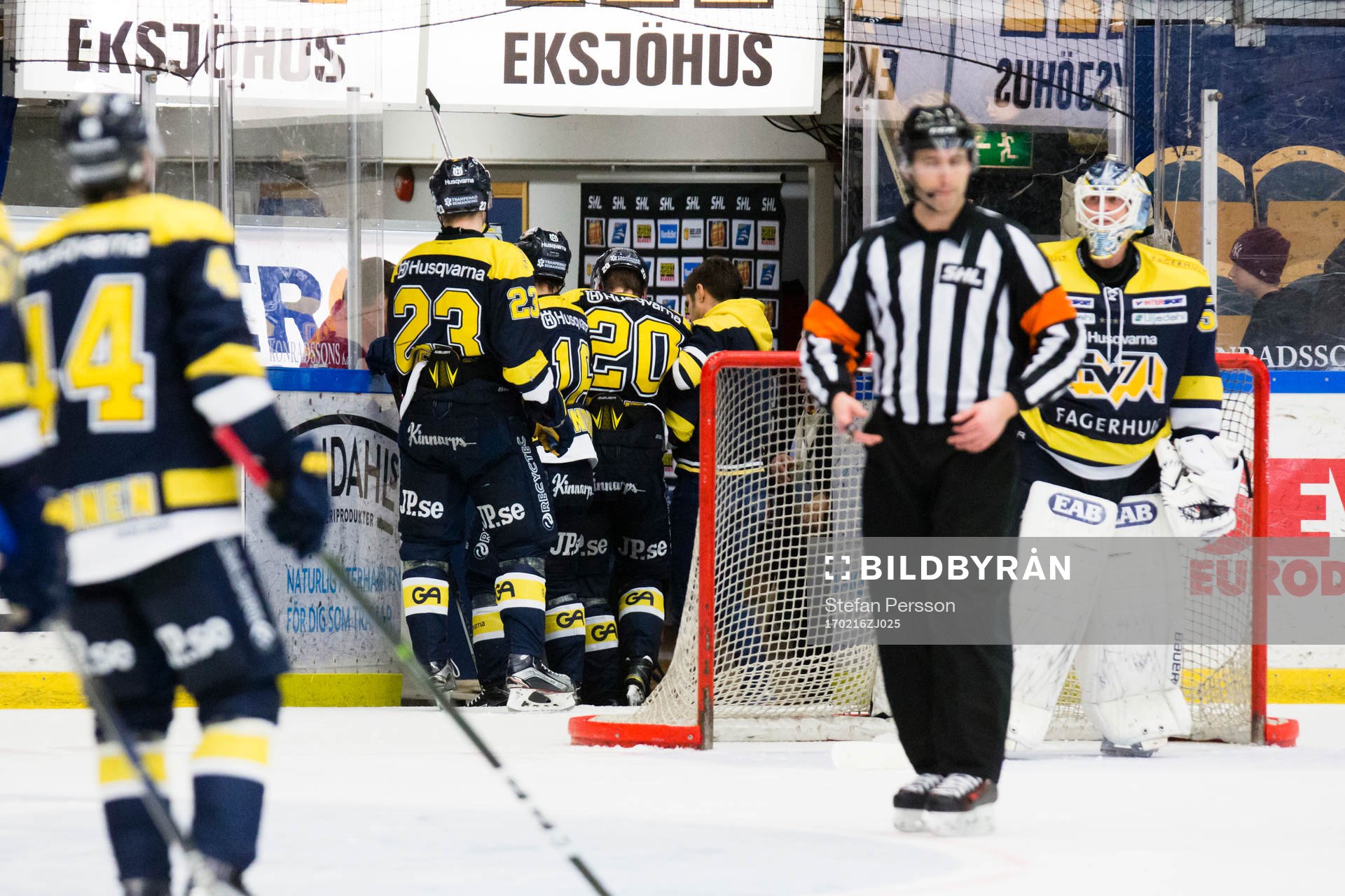 s Lawrence Pilut leds ut