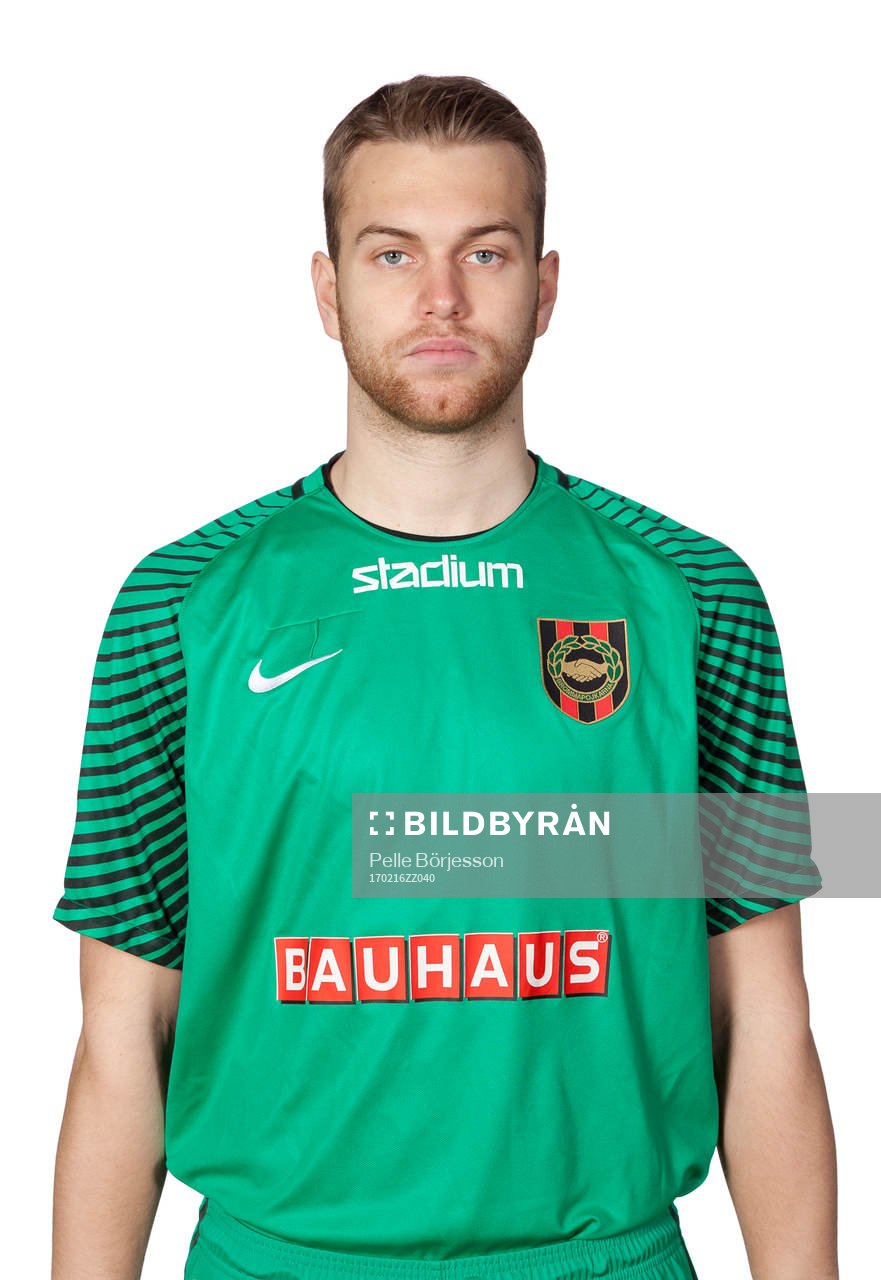 Brommapojkarnas målvakt Rasmus Emanuelsson