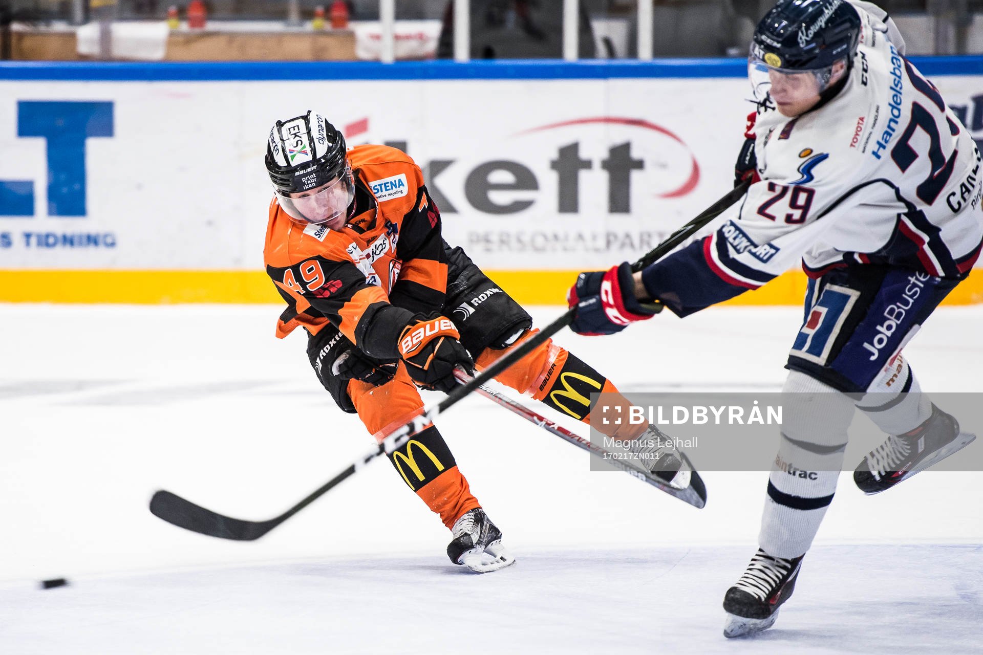 Karlskronas Filip Cruseman  och Linköpings Gabriel Carlsson
