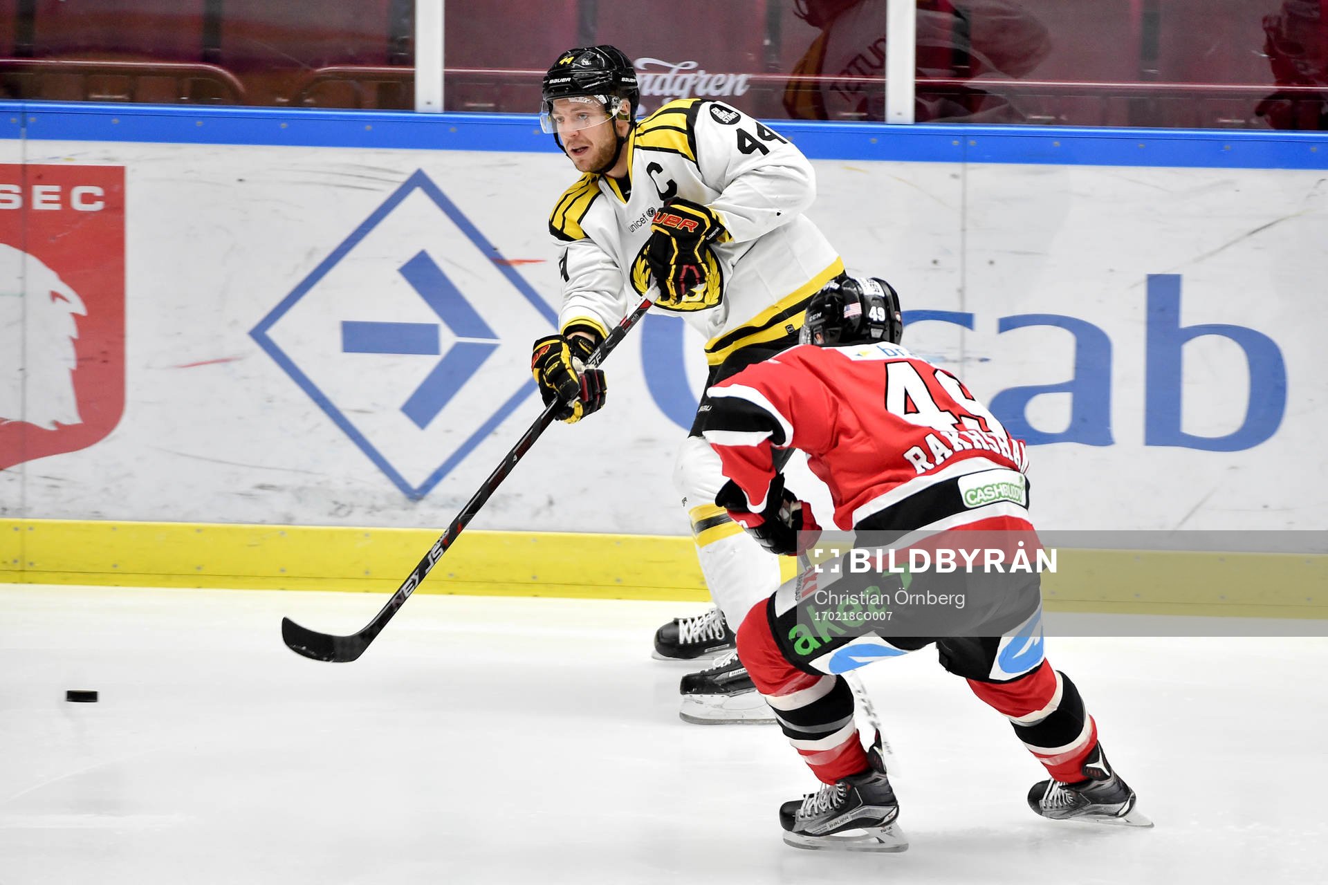 Brommapojkarnas Jacob Blomqvist och Malmö Redhawks Rhett