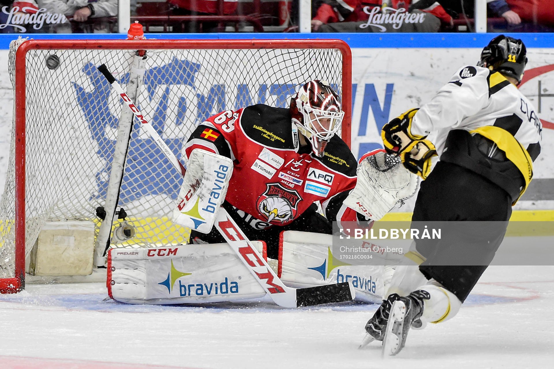 Brynäs Kevin Clark gör 2-3 på straff bakom Malmö